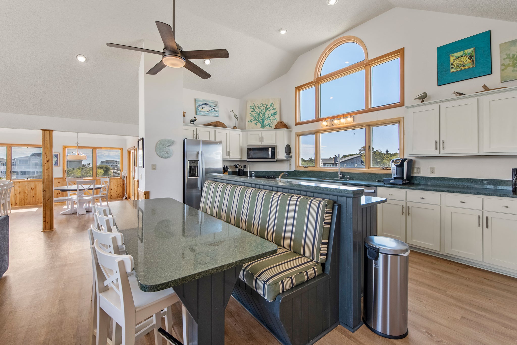 OH97: The Wheelhouse | Top Level Breakfast Nook and Kitchen