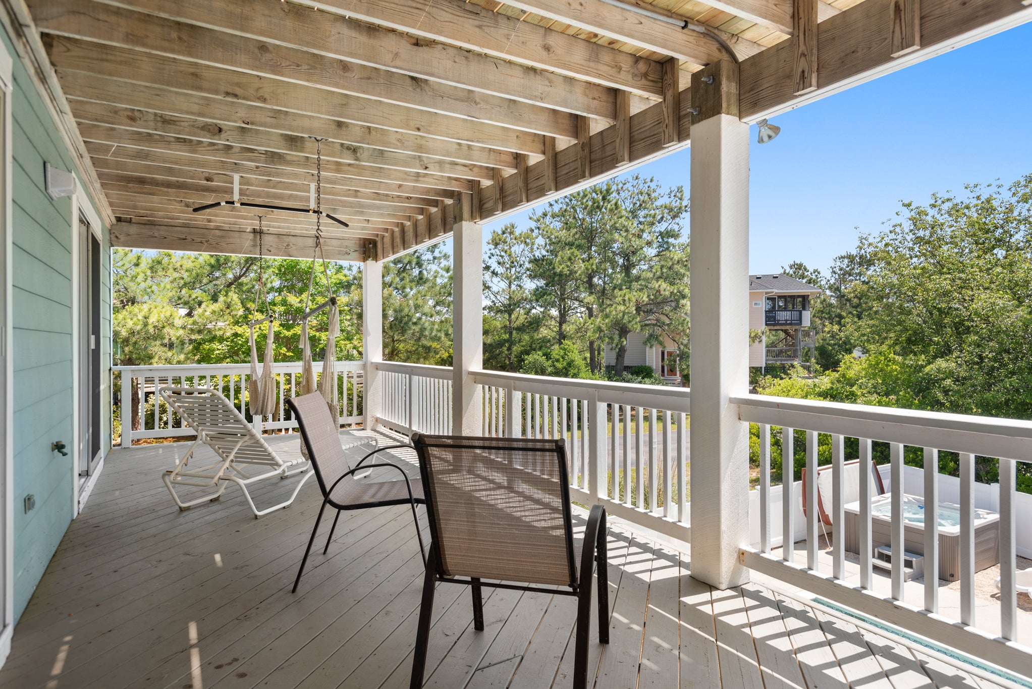 M045: Living On Beach Time | Mid Level Covered Deck