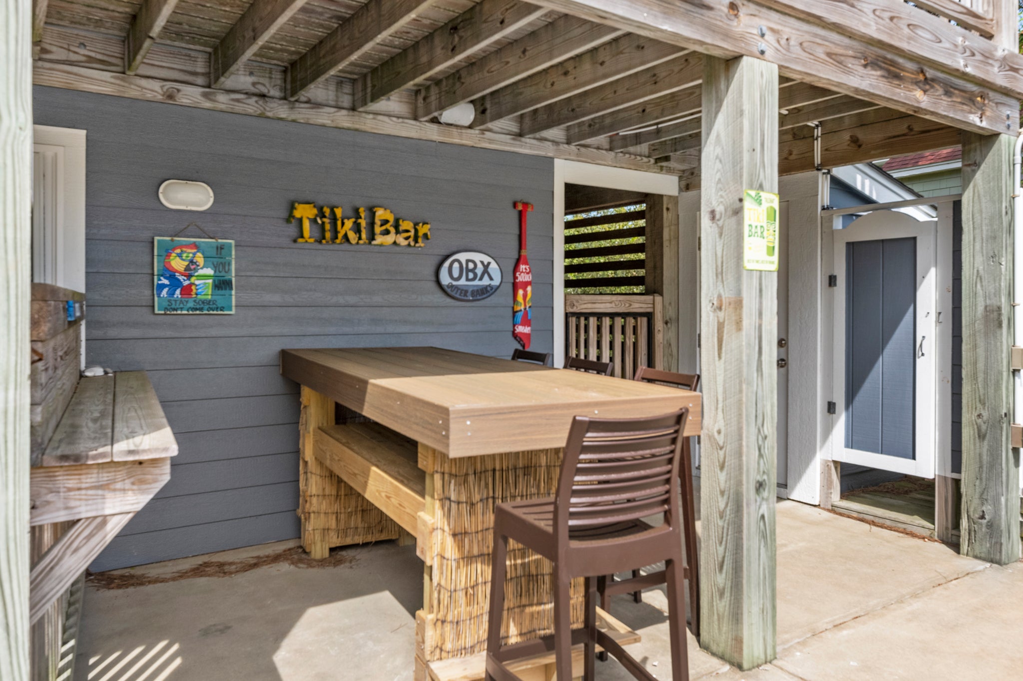 M845: Anchor Bar | Pool Area w/ Tiki Bar