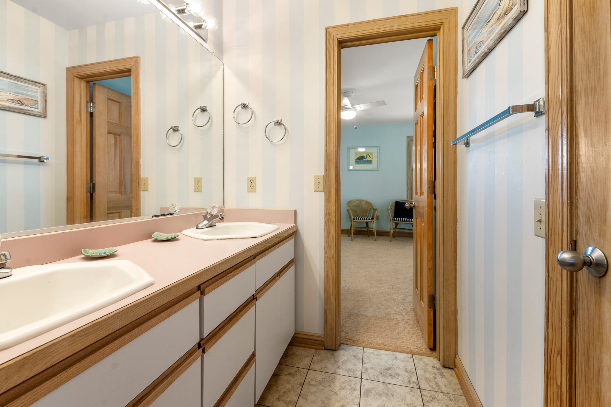 SS34: Five Forks South | Mid Level BR2/BR3 Shared Bath