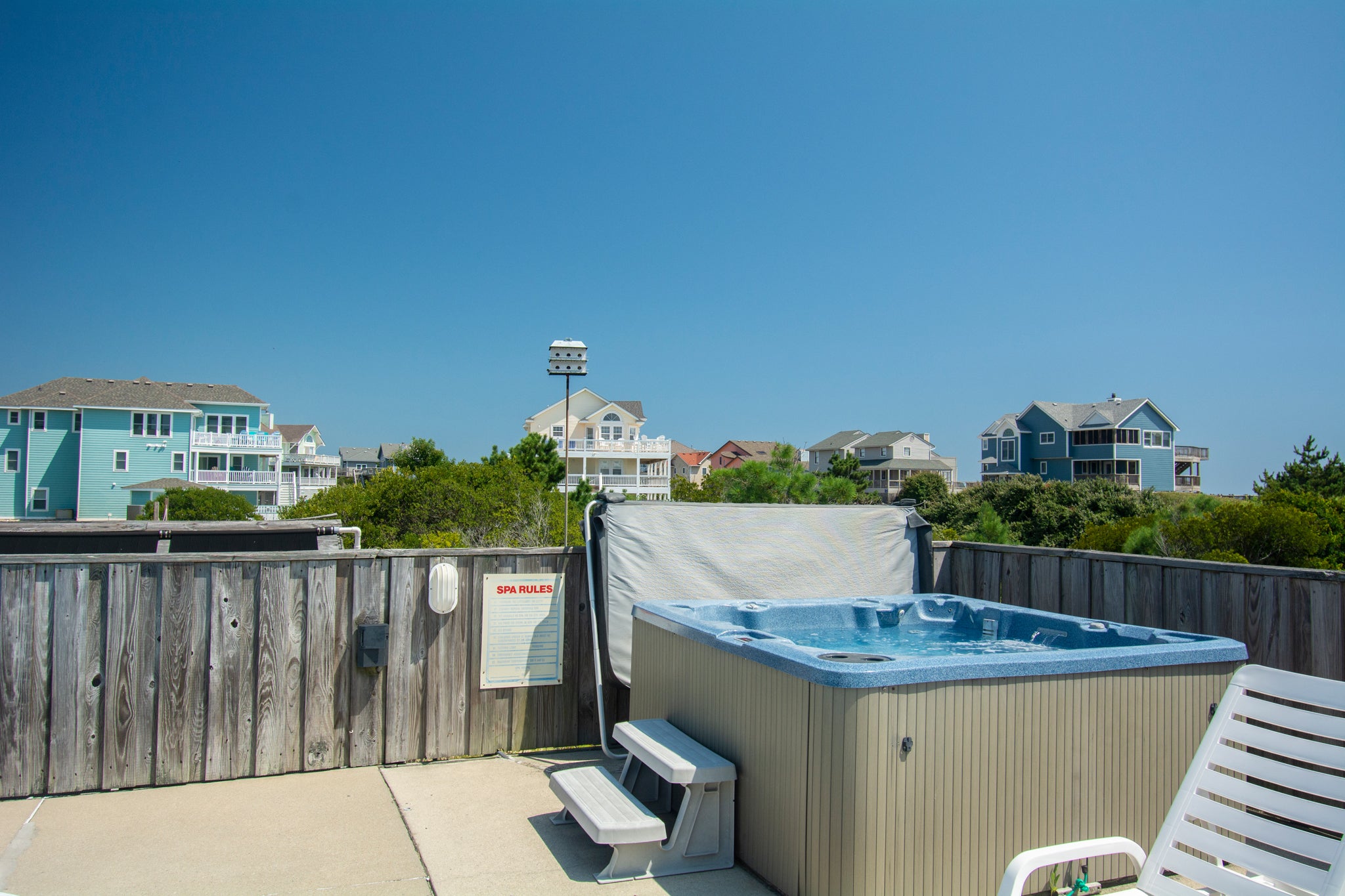 OH100: SeaClusion | Pool Area Hot Tub
