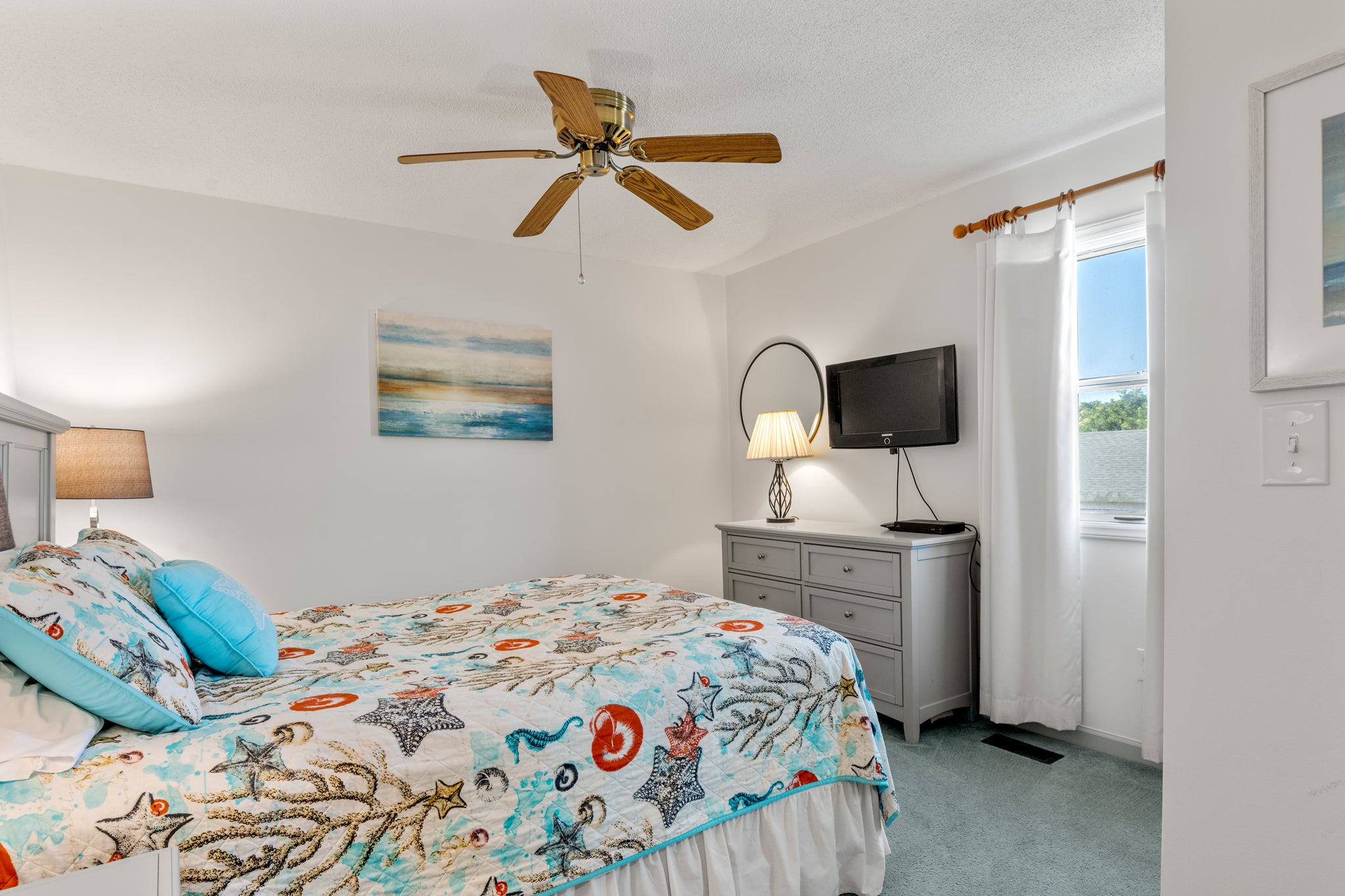 DU804: Beach House | Mid Level Bedroom 2