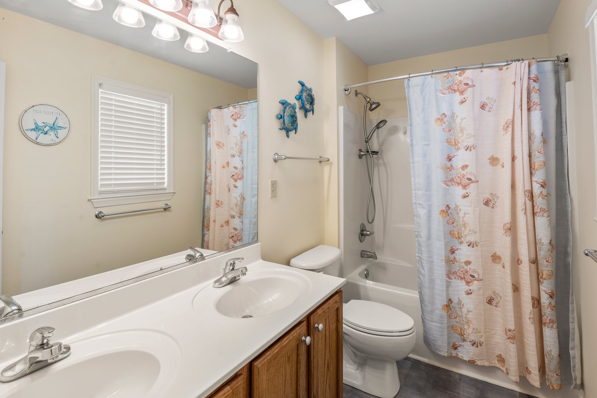 JR4309: Azure Dreams l Mid Level Bedroom 2 Private Bath