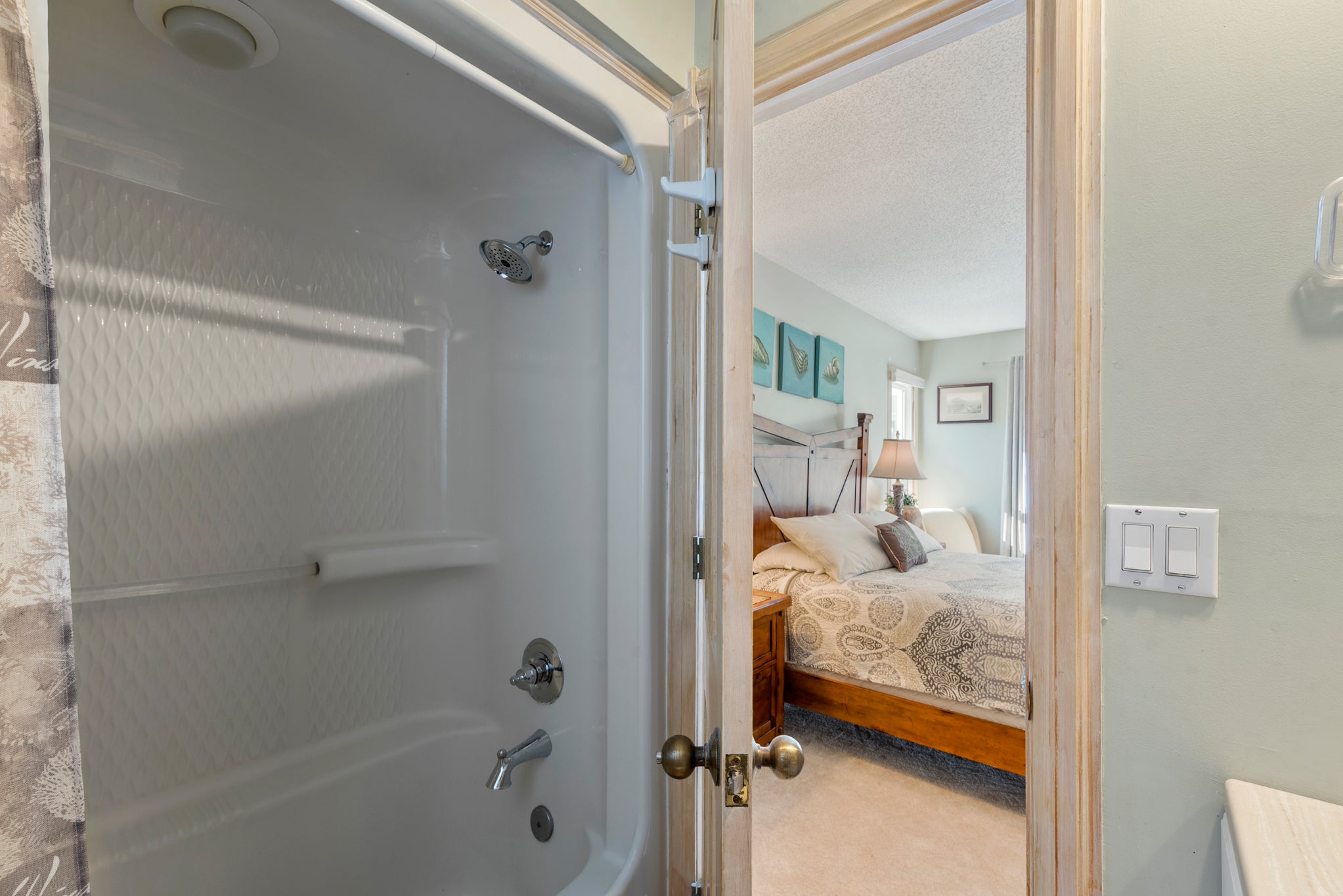M253: Best of Both - S2O | Mid Level Bedroom 3 Private Bath