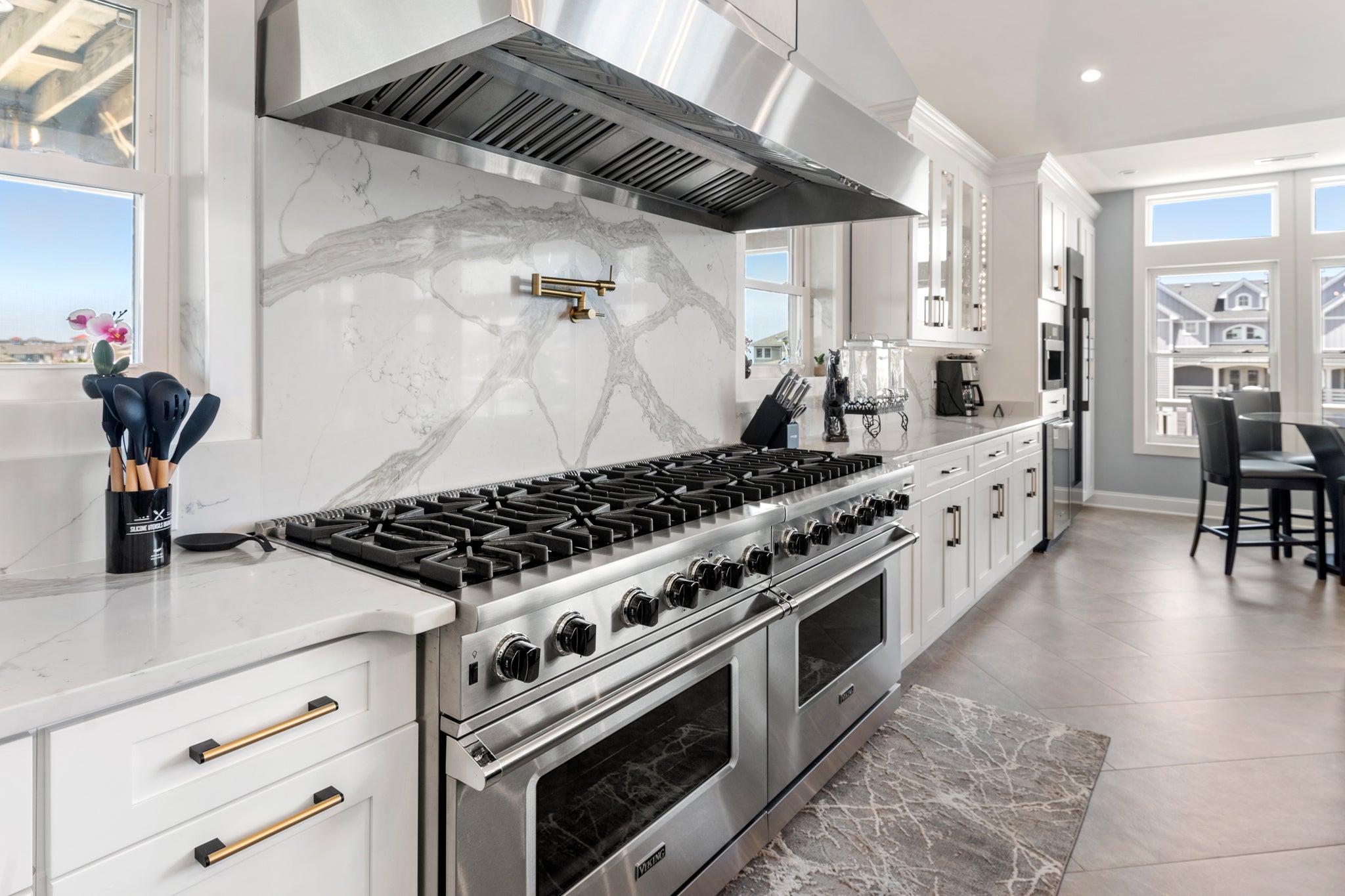 WH786: The OBX One | Top Level Kitchen