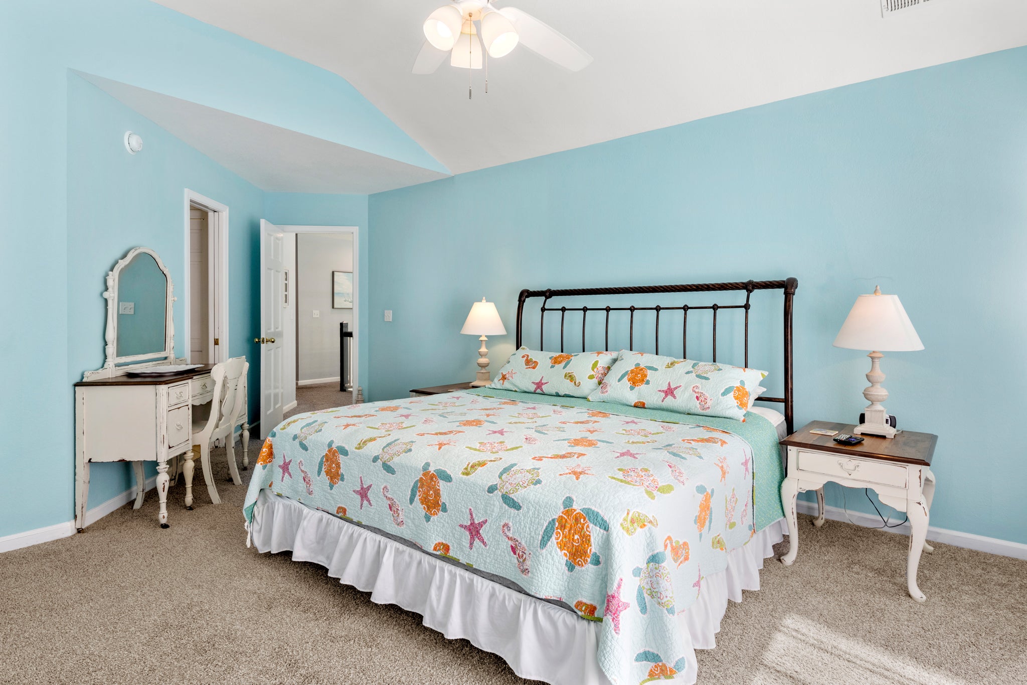 MB54: Blue Crab Cottage | Top Level Bedroom 1