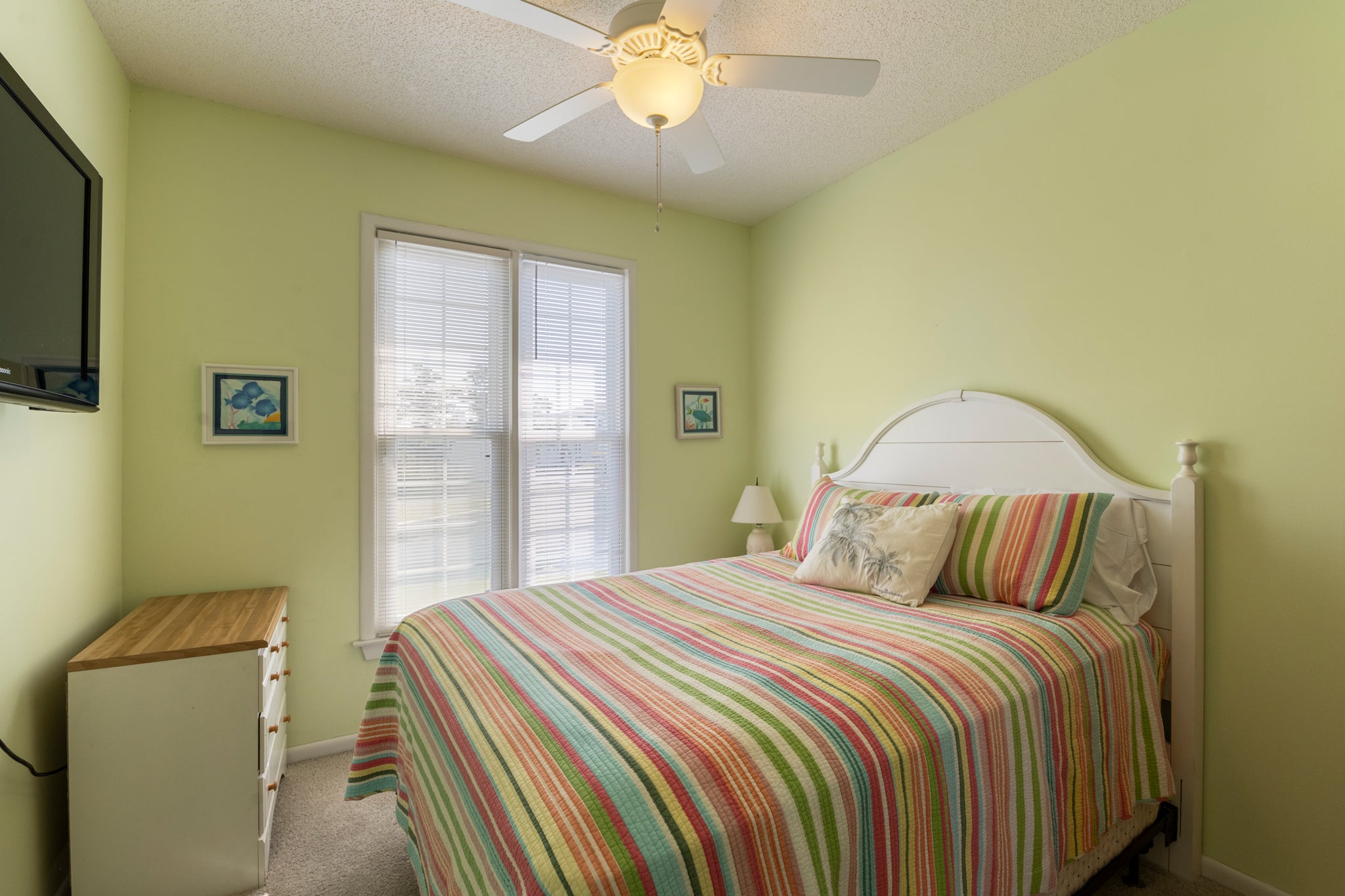PC304: Happy Endings OBX | Mid Level Bedroom 1