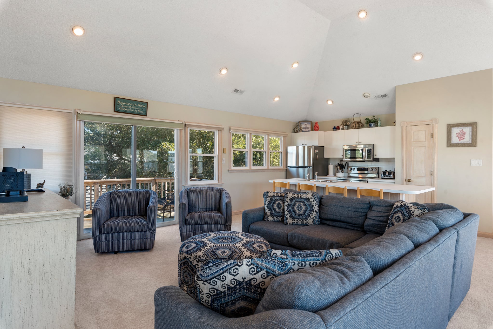 M253: Best of Both - S2O | Top Level Living Area
