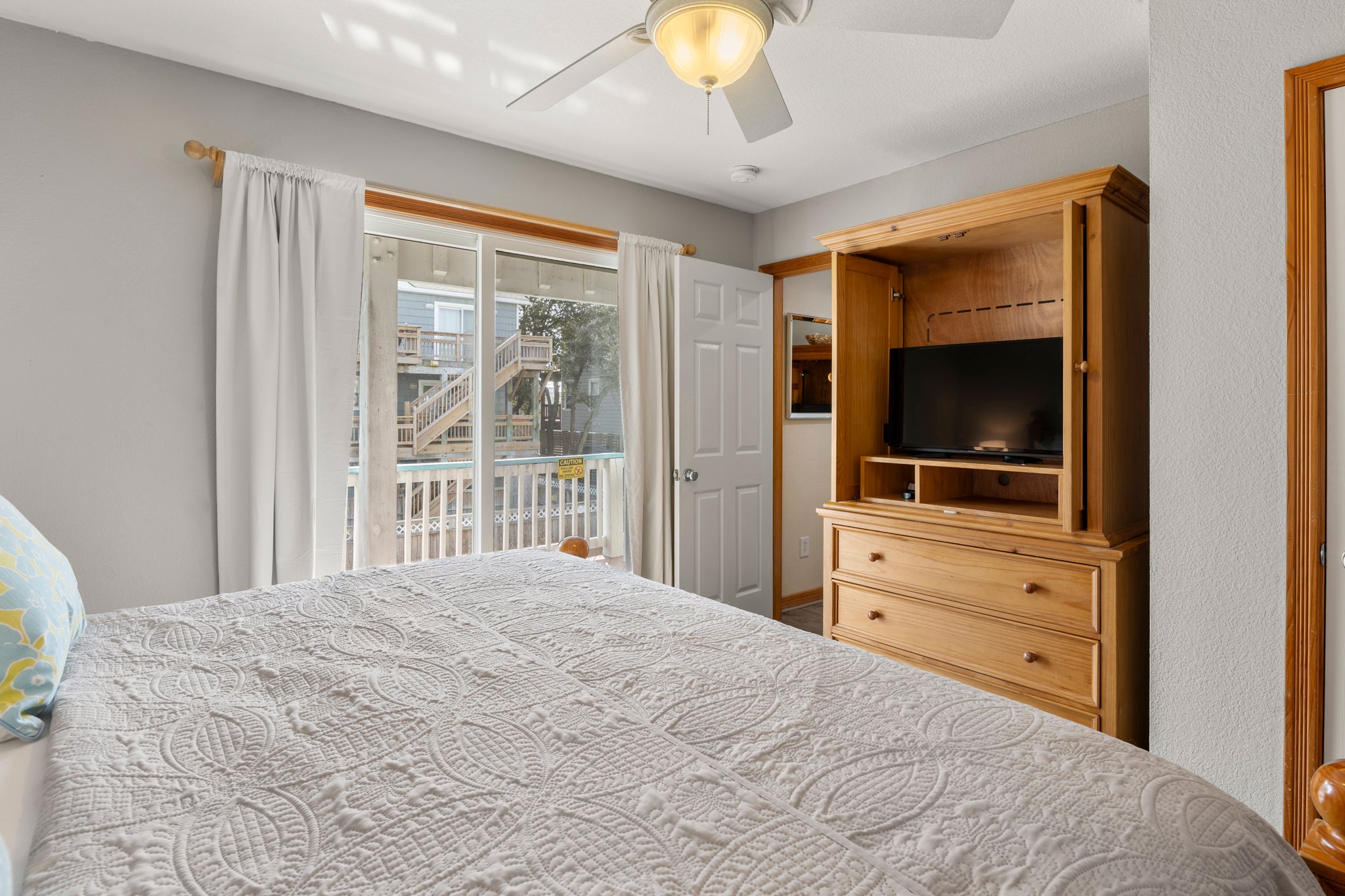 OSO101: Joshua's Place | Mid Level Bedroom 6