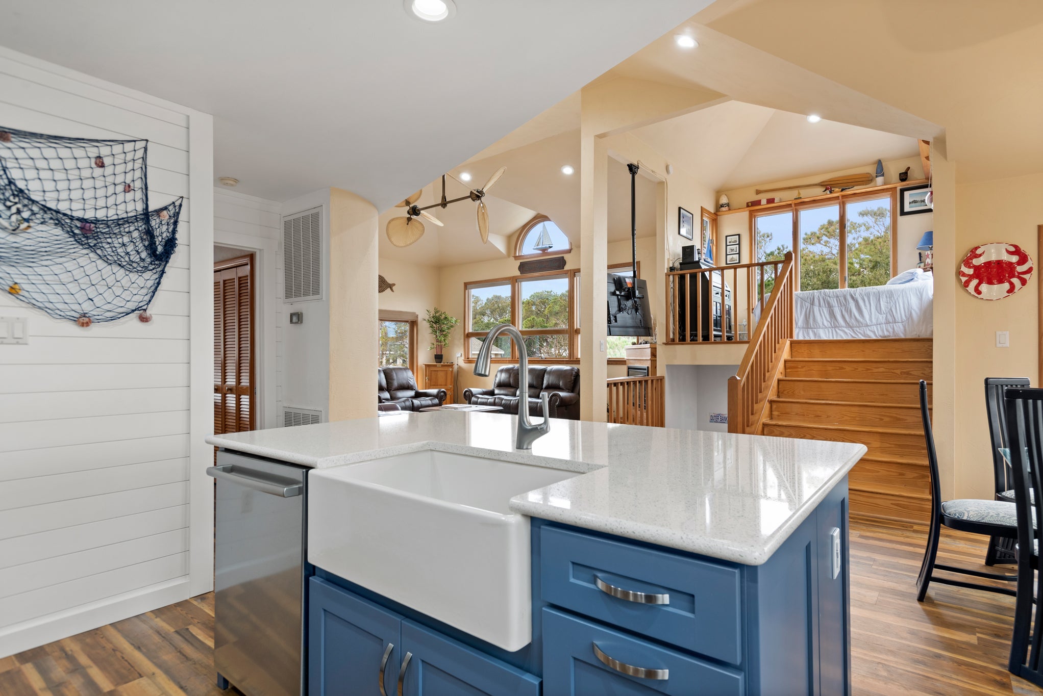 M939: Abby Gale l Top Level Kitchen
