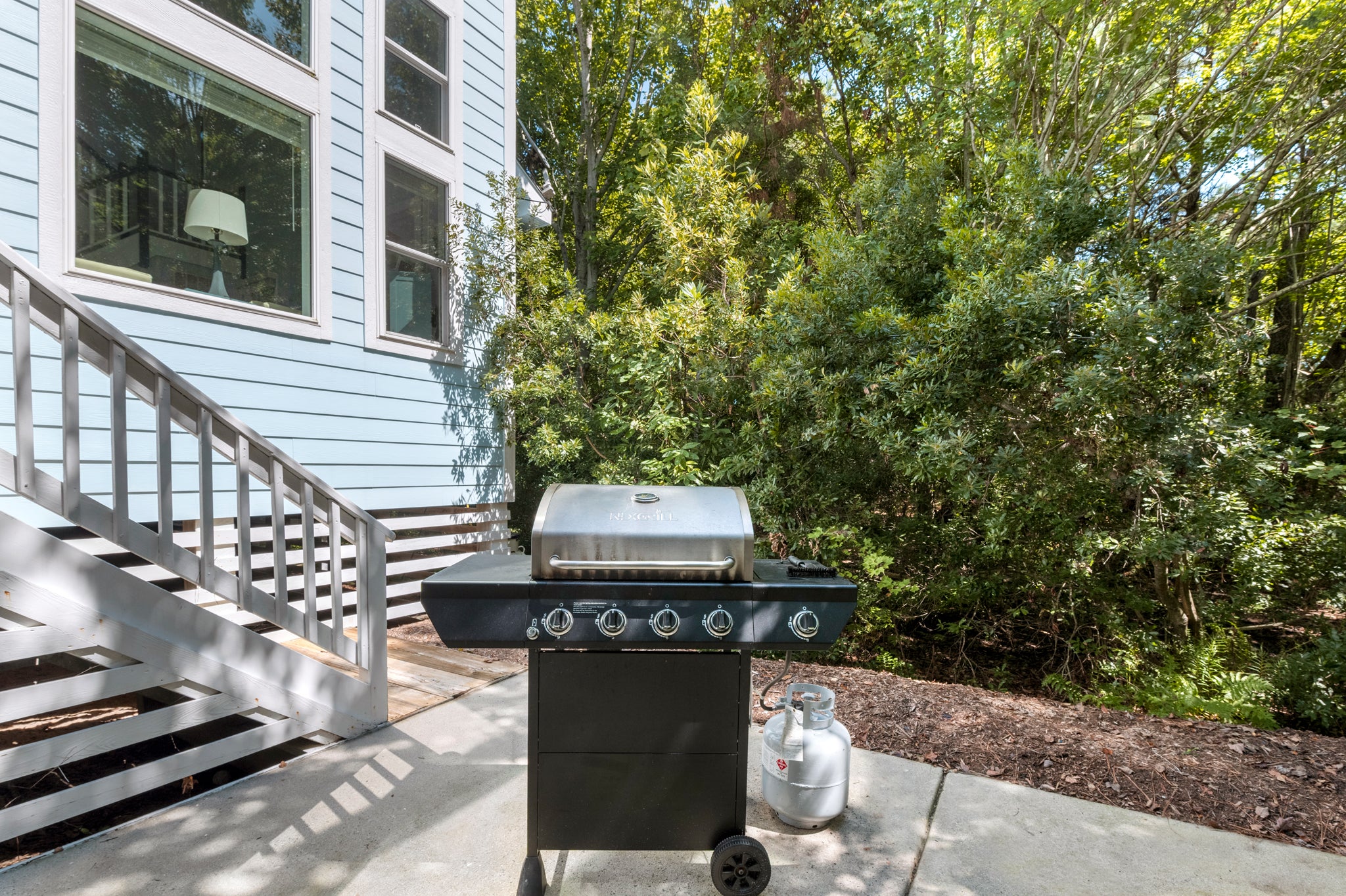 MB54: Blue Crab Cottage | Patio w/ Grillilng Area