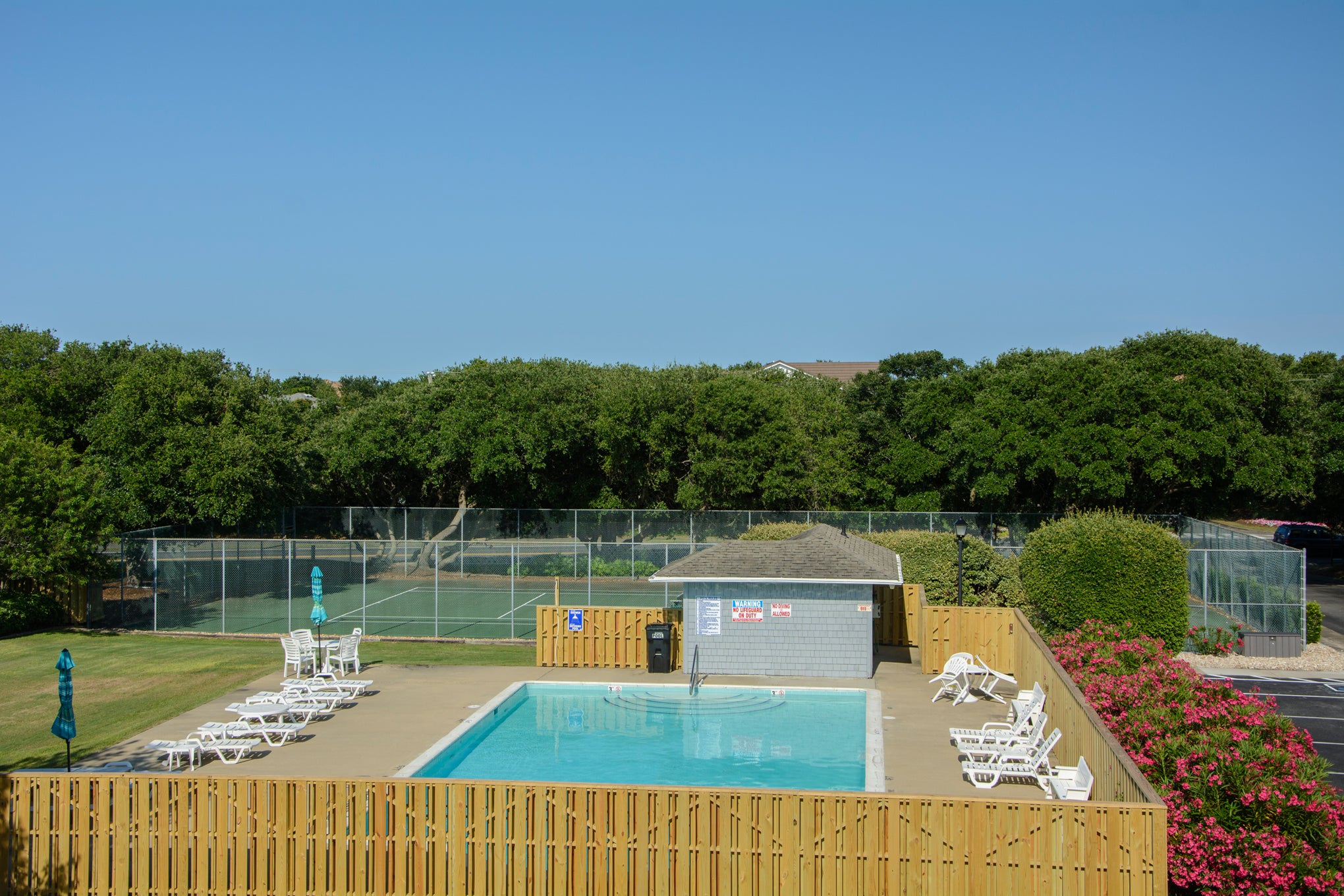 Ocean Crest | Community Pool & Tennis Court