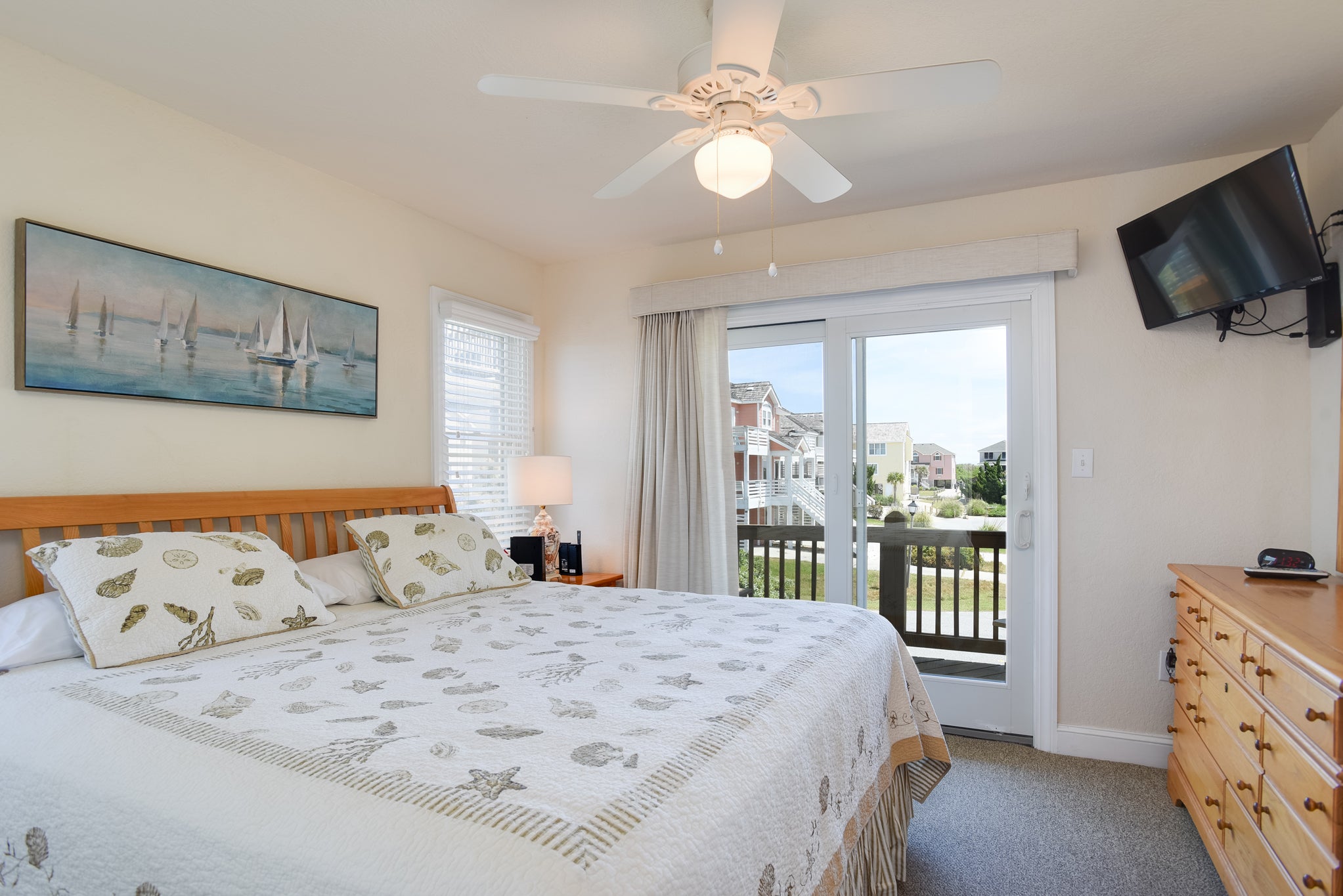 SV10: The Sandcastle By The Sea | Mid Level Bedroom 3