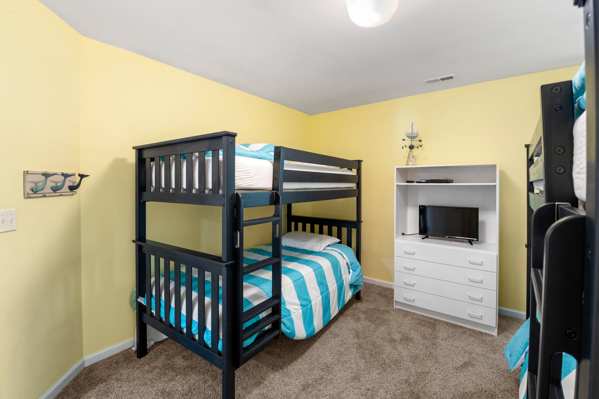 MB54: Blue Crab Cottage | Top Level Bedroom 3