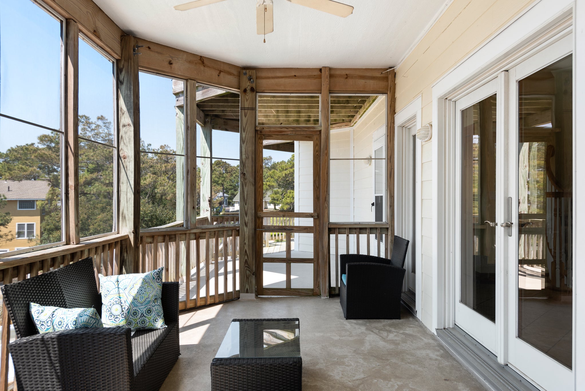BCH10: The Pour House | Mid Level Screened Porch