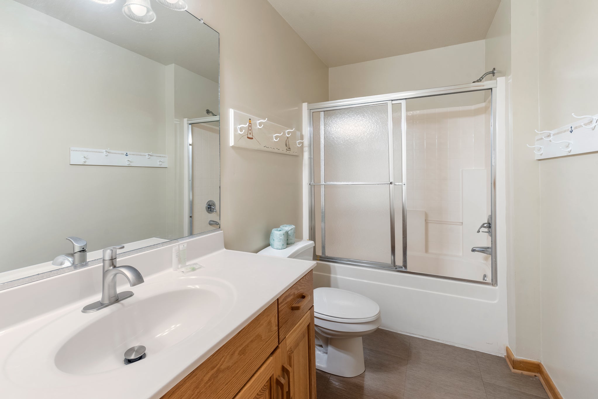 WH242: Starboard Home | Bottom Level BR1/Hall Bath