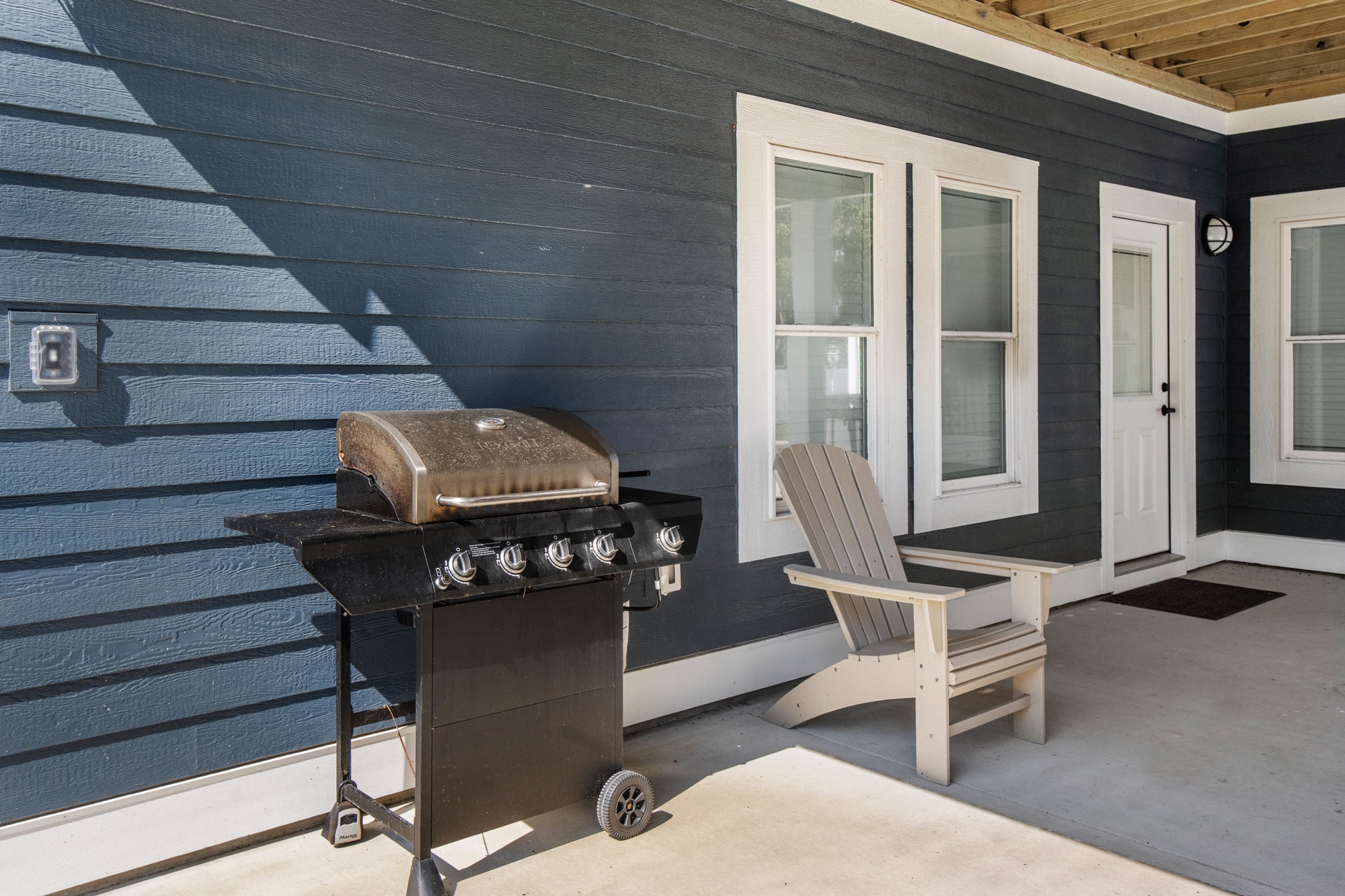 CC420: Shell's By The Seashore | Bottom Level Patio w/ Grilling Area