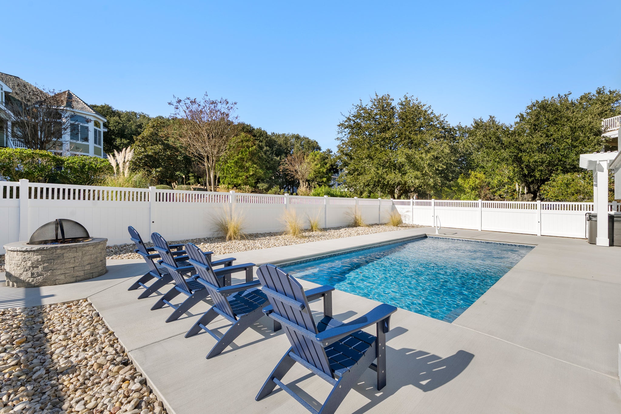 CC287: Go With The Flow | Private Pool Area