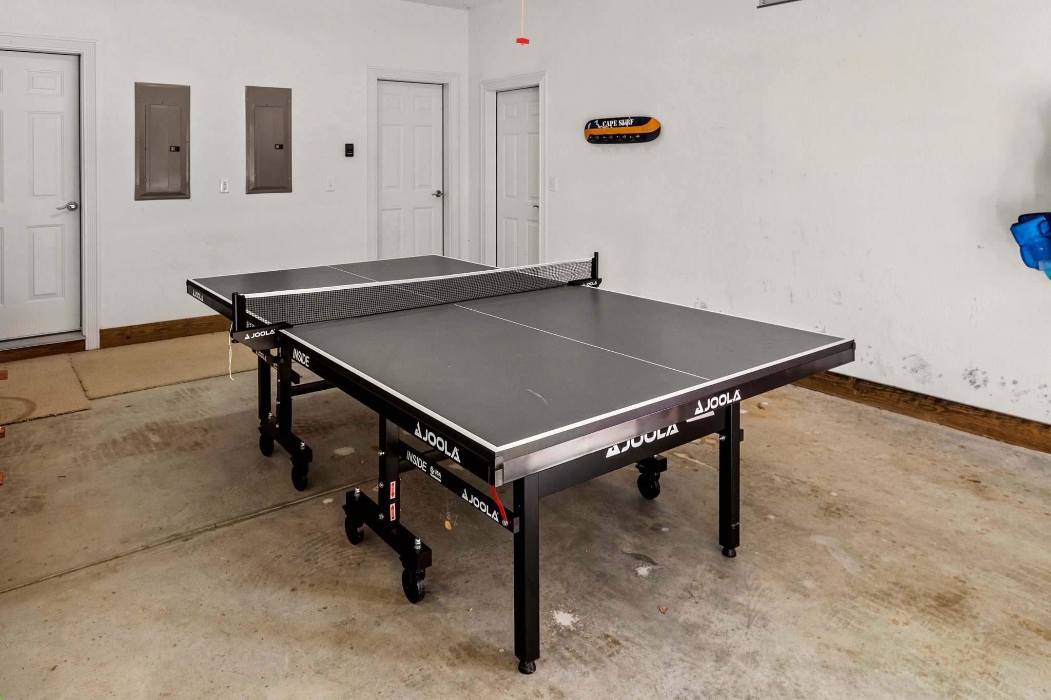 CC124: Corolla Beach House l Garage w/ Ping Pong Table