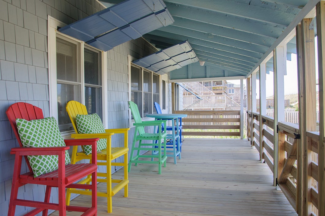 JR10: Mann Cottage | Oceanfront Deck