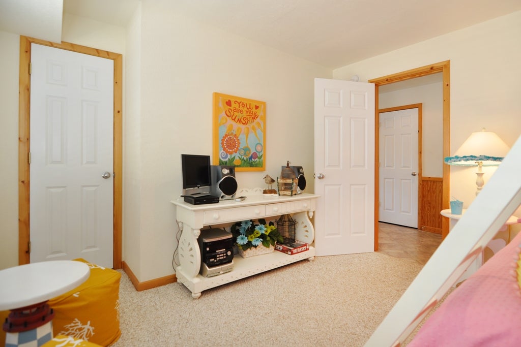 JR369: Point Of Views NC | Bottom Level Bedroom 1