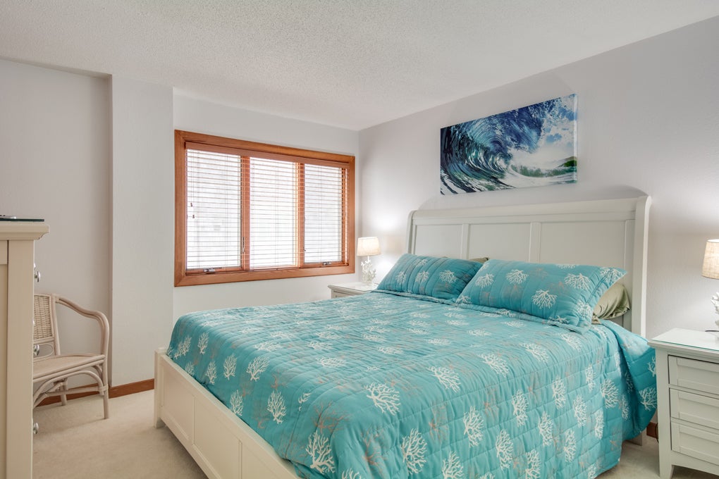 H104S: Heron Cove 104 South I Bedroom 1