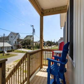 KDN5430: Cole's Cabana | Front Porch