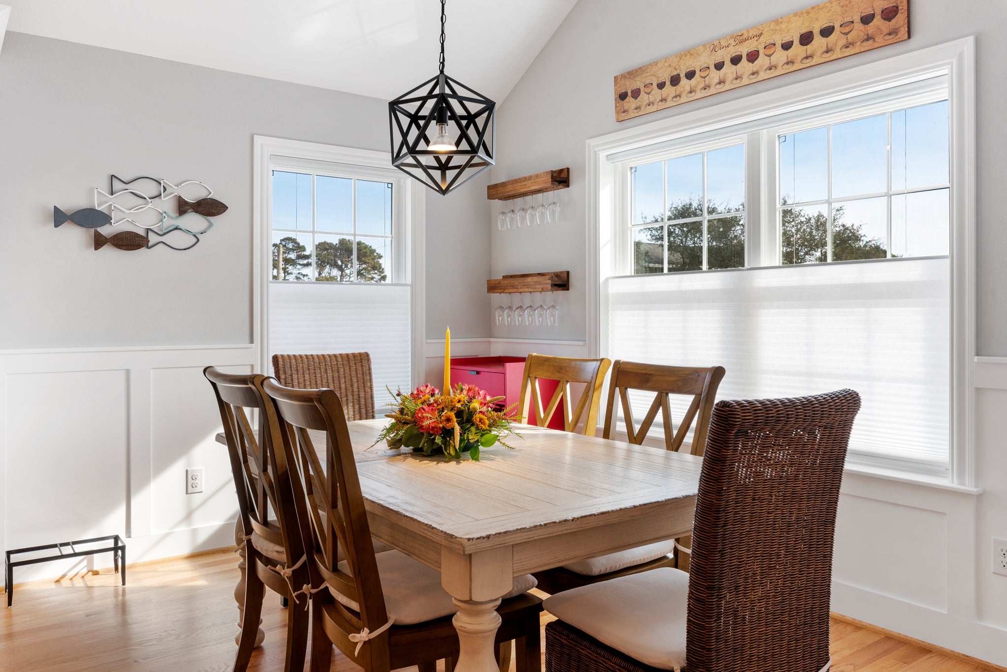 KDN9604: Beach Gnome | Top Level Dining Area