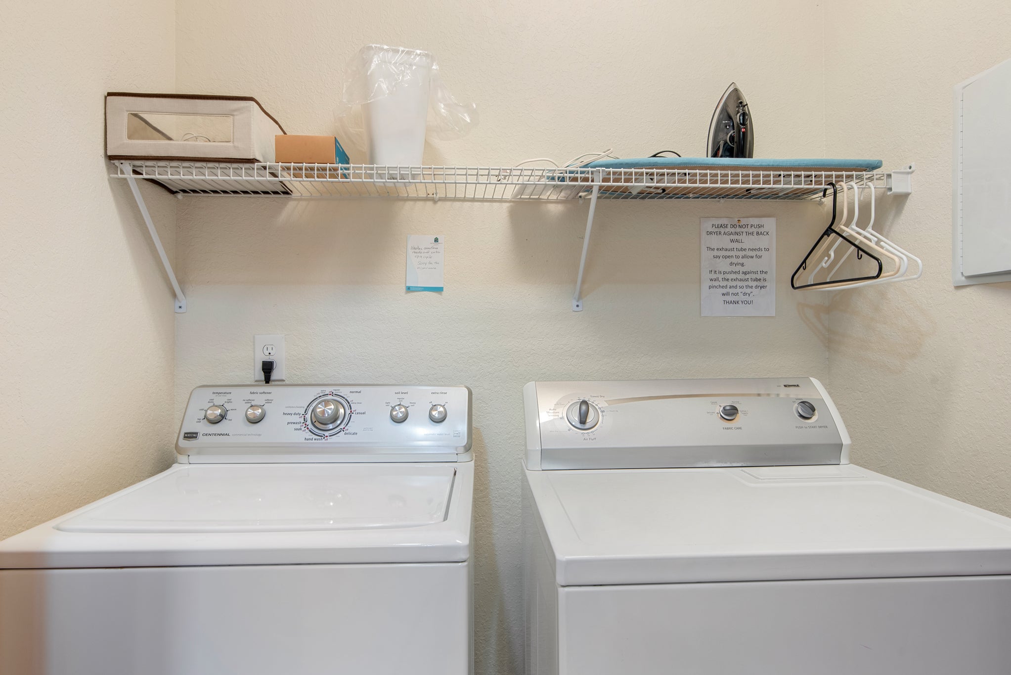 OSL08: Summersalt | Mid Level Laundry Area