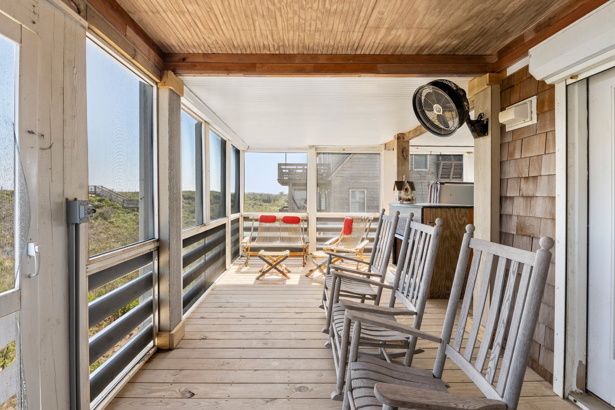 DU126: Oceanfront Oasis | Mid Level Screened Porch
