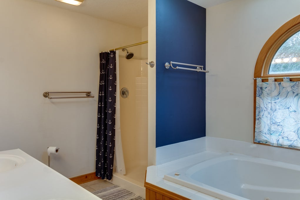 SH56: One Particular Harbour l Top Level Bedroom 4 Private Bath