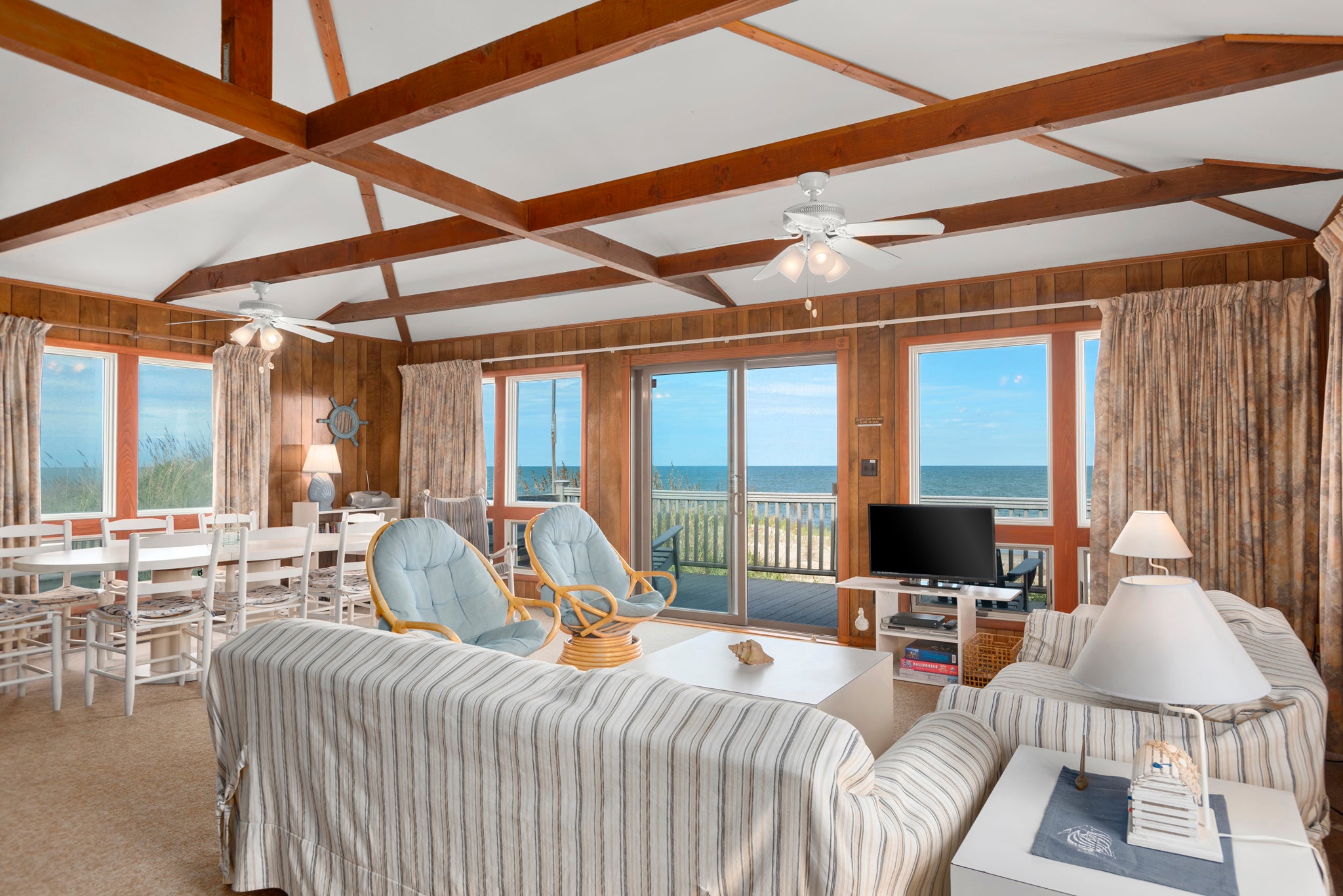 SN0407: Sailor's Rest at Nags Head l Top Level Living