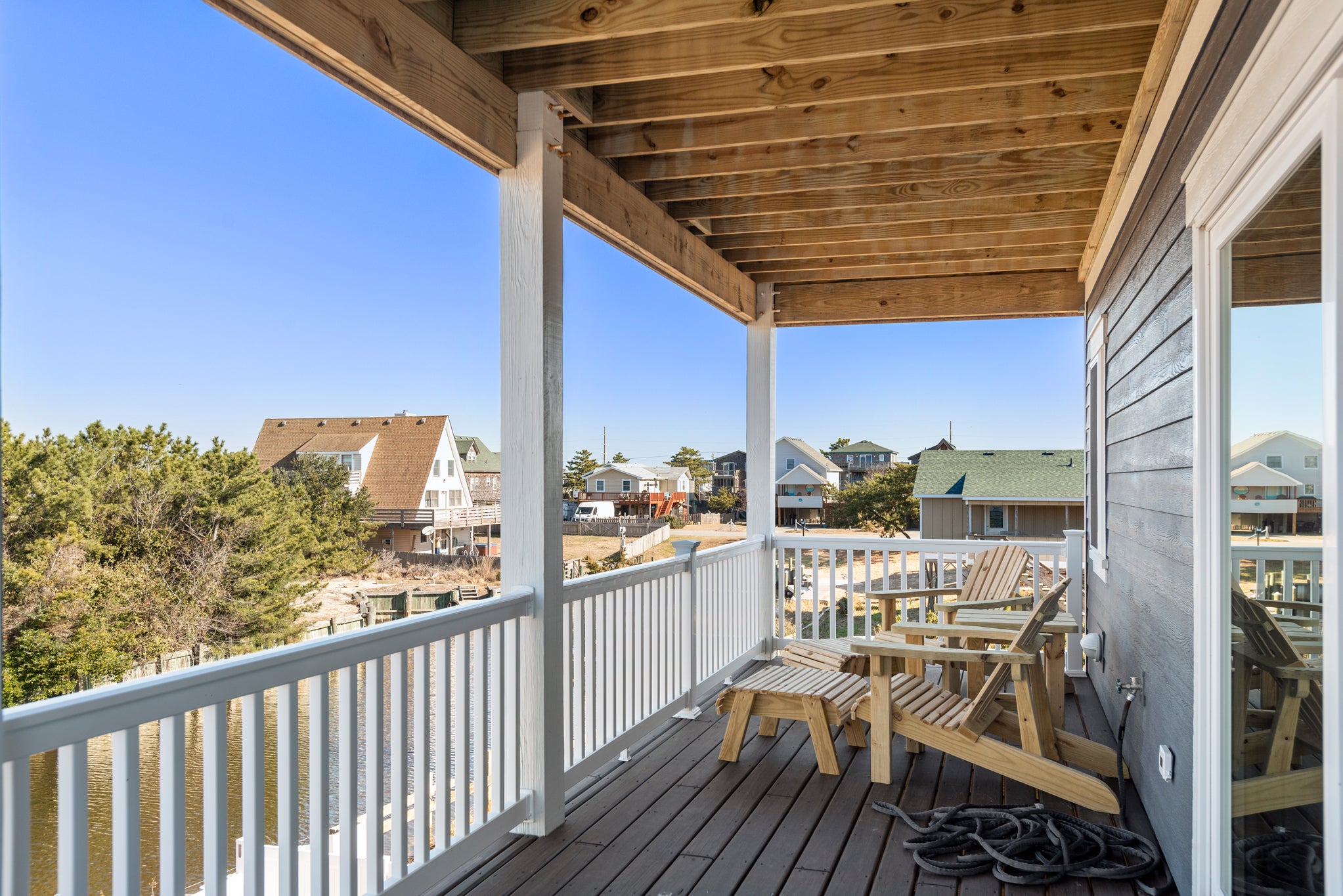 NHCA92: Sound Living | Mid Level Covered Deck
