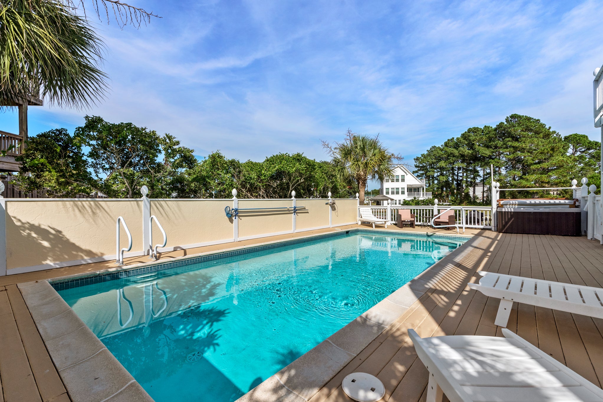 CH104: Inlet Palms | Private Pool Area