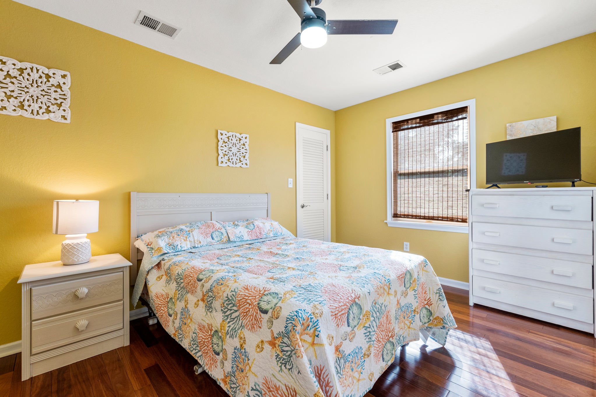 CH104: Inlet Palms | Main House - Top Level Bedroom 4