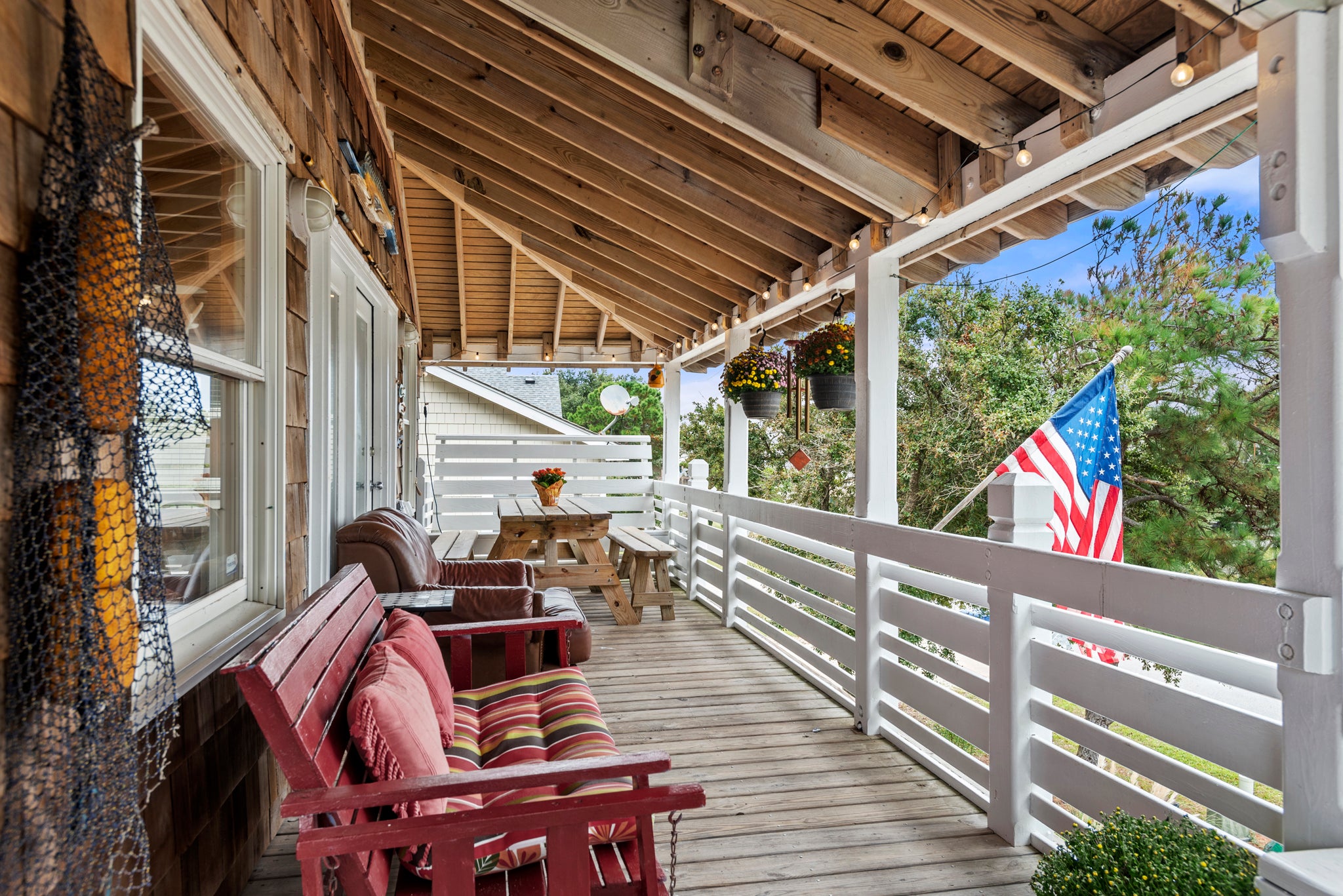 JR1818: Pookie's Cottage l ML Front Porch