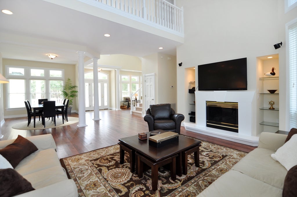 CC148: Array Of Sunshine | Bottom Level Living Area | Fireplace Not Available for Guests Use