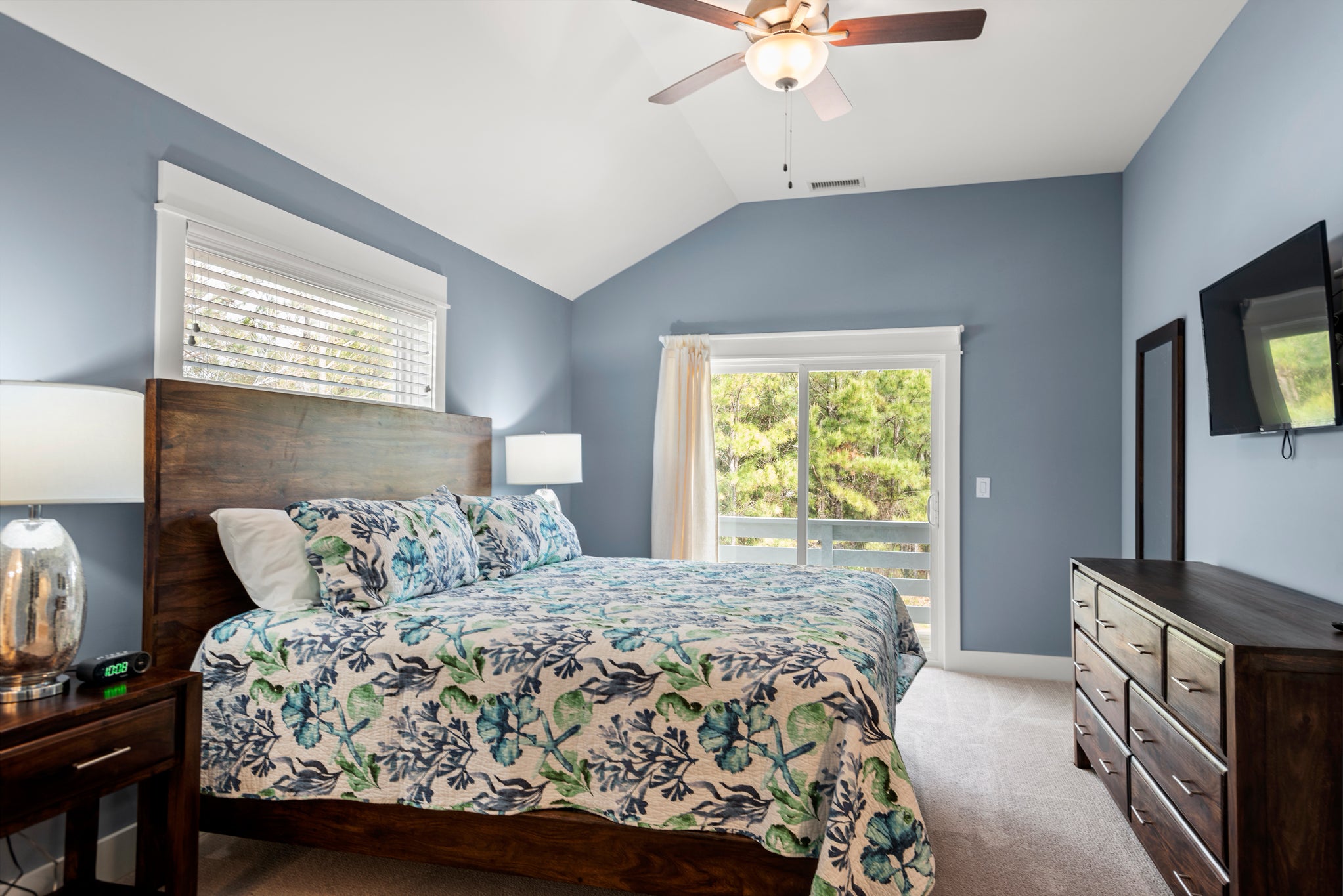 M856: Beachin' Awesome | Top Level Bedroom 1