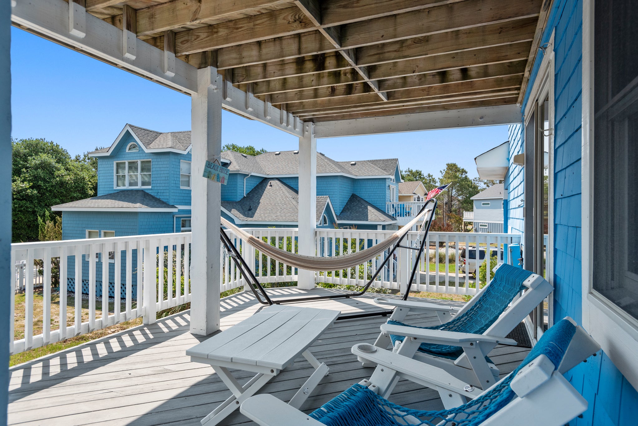 M863: Holiday House | Mid Level Covered Deck