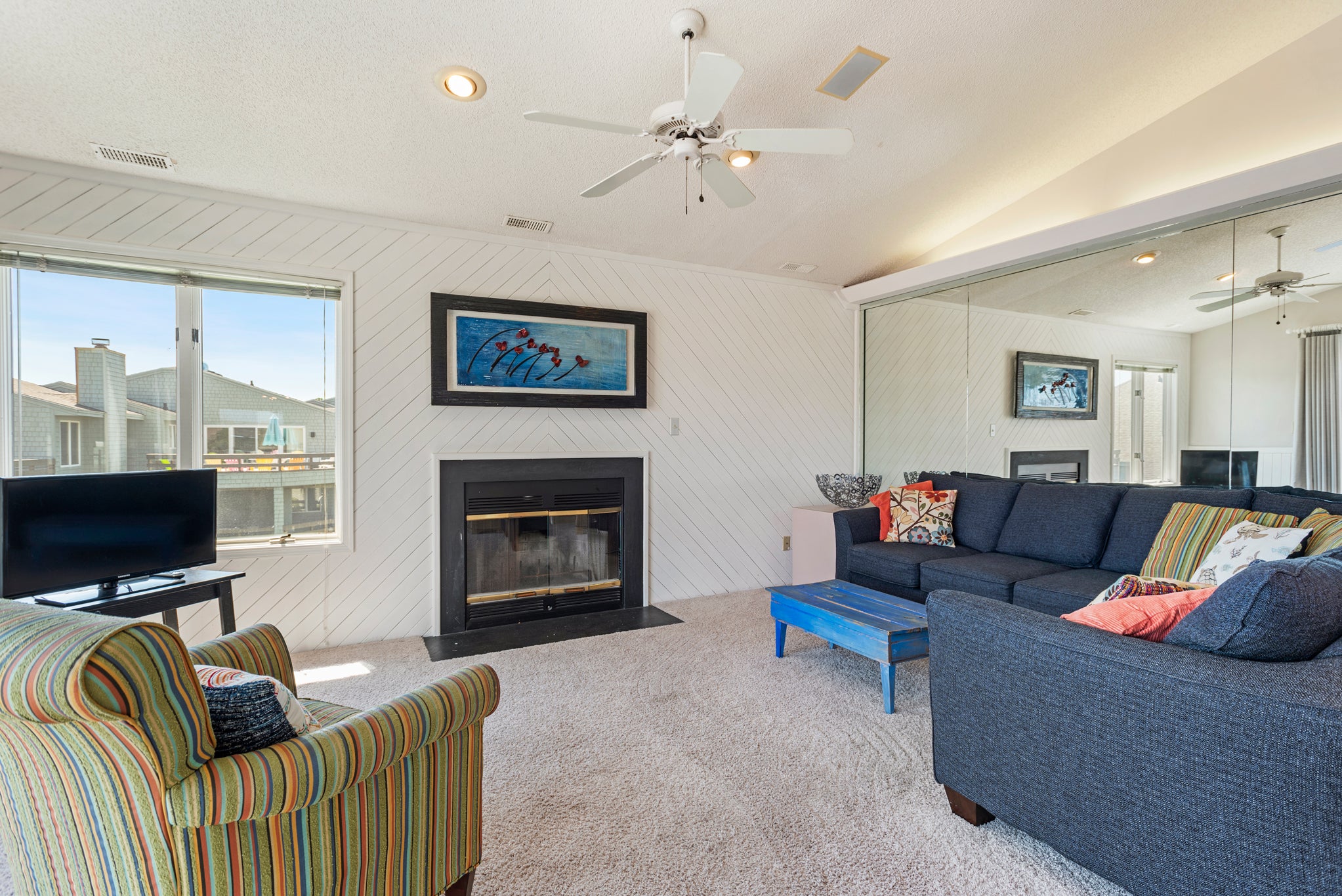 CL630: Beach Magic | Top Level Living Area - Fireplace Not Available For Guest Use