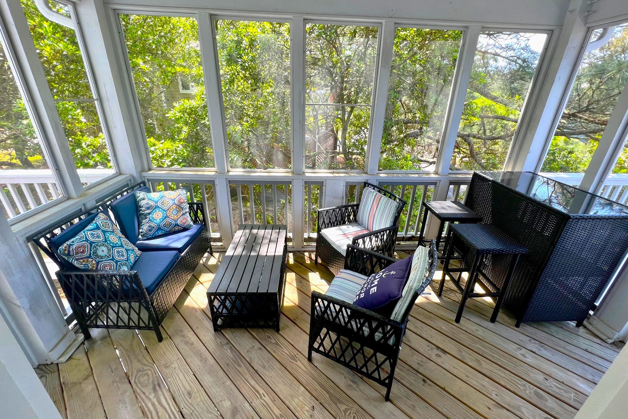 VOH22: The Hunkerdowner l Top Level Screened Porch