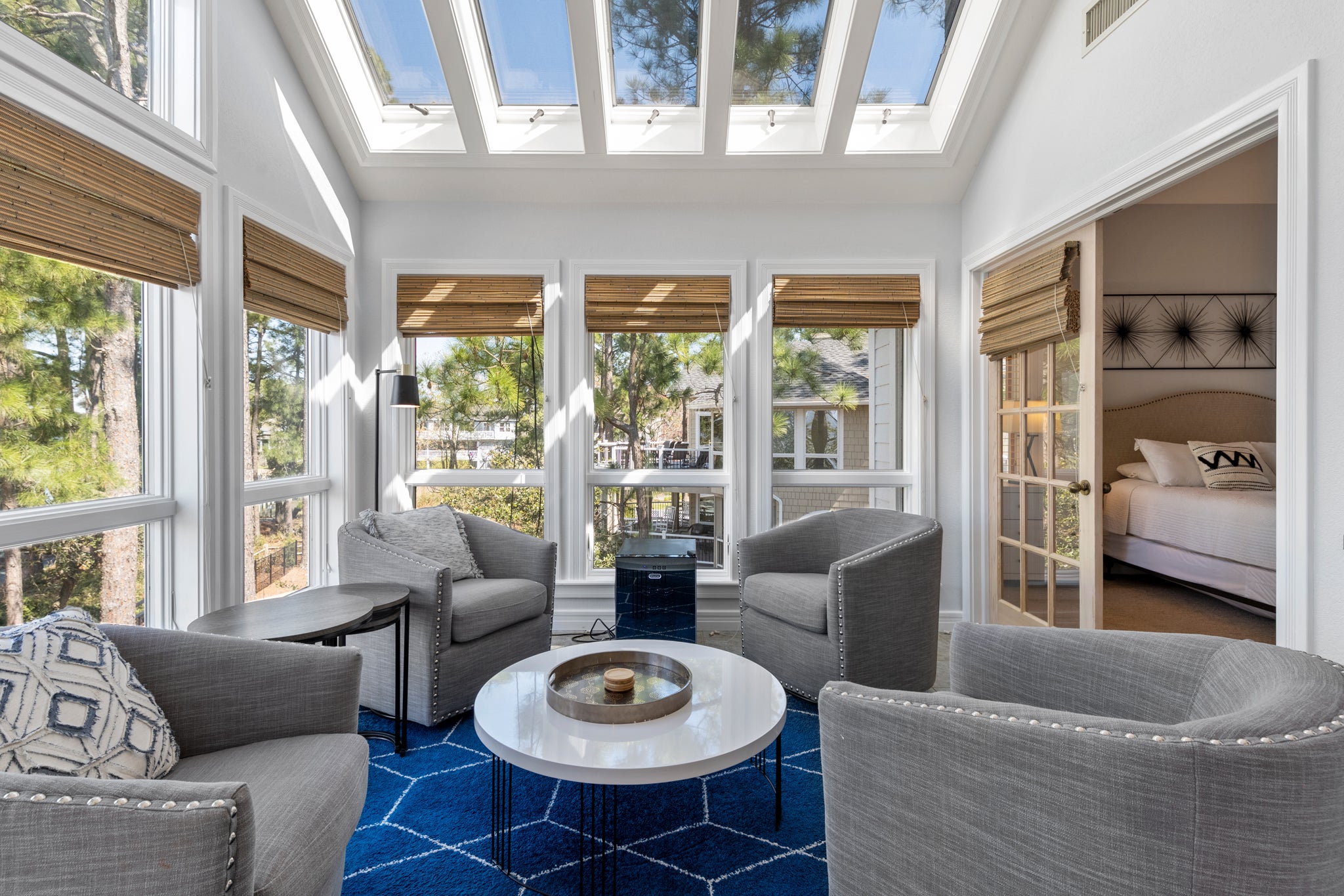 CL543: Catch N Relax | Top Level Sunroom
