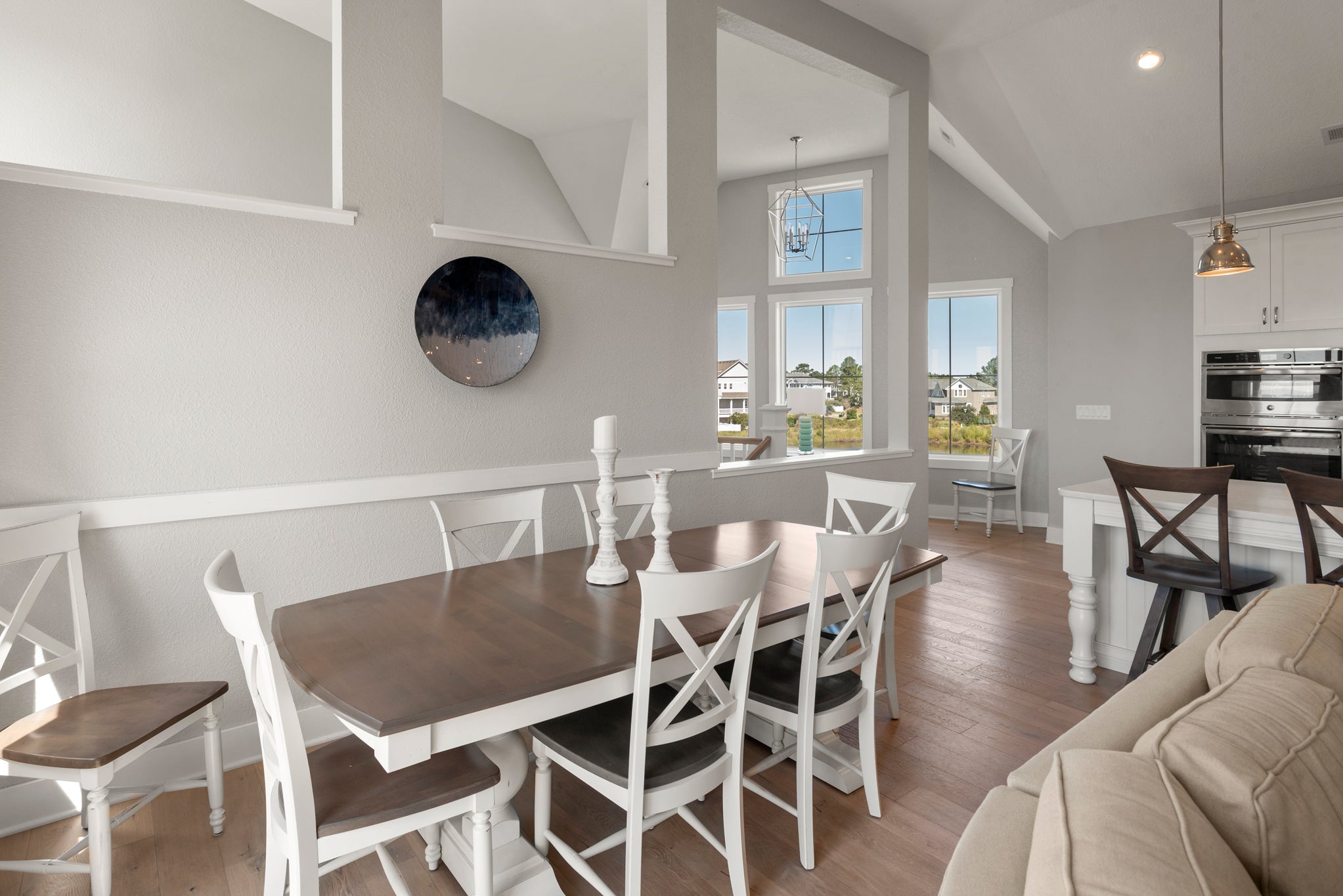 CC416: Summer Love | Top Level Dining Area