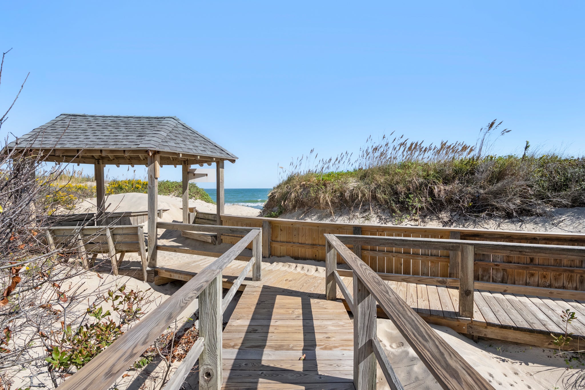 SP5A: Sea-Duced | Mid Level Walkway to Beach