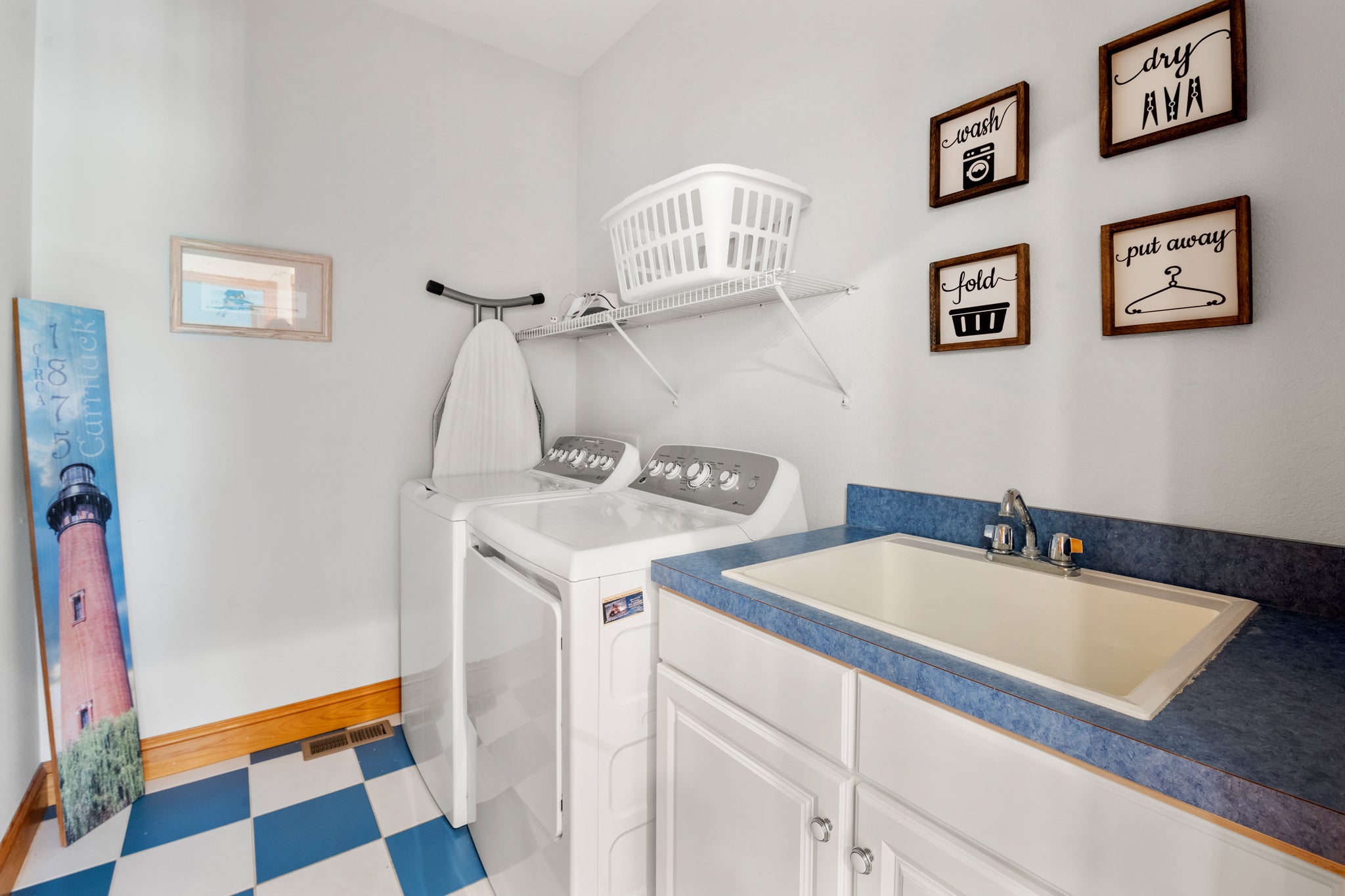 CC217: Changes In Attitude | Mid Level Laundry Room