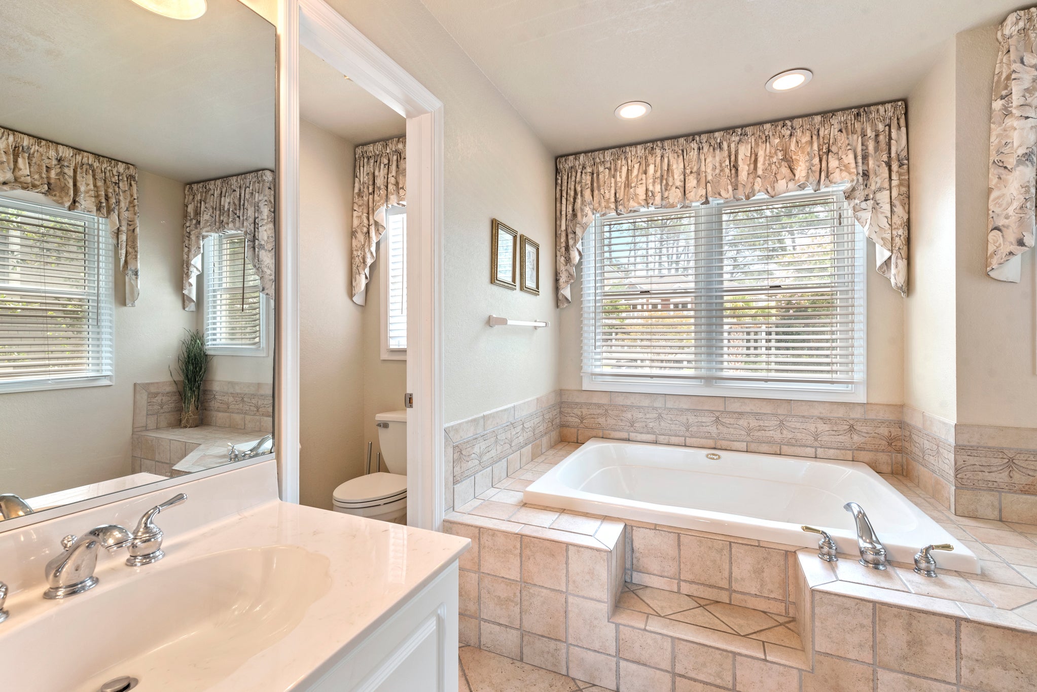 CL342: Spontaneity | Mid Level Bedroom 4 Private Bath