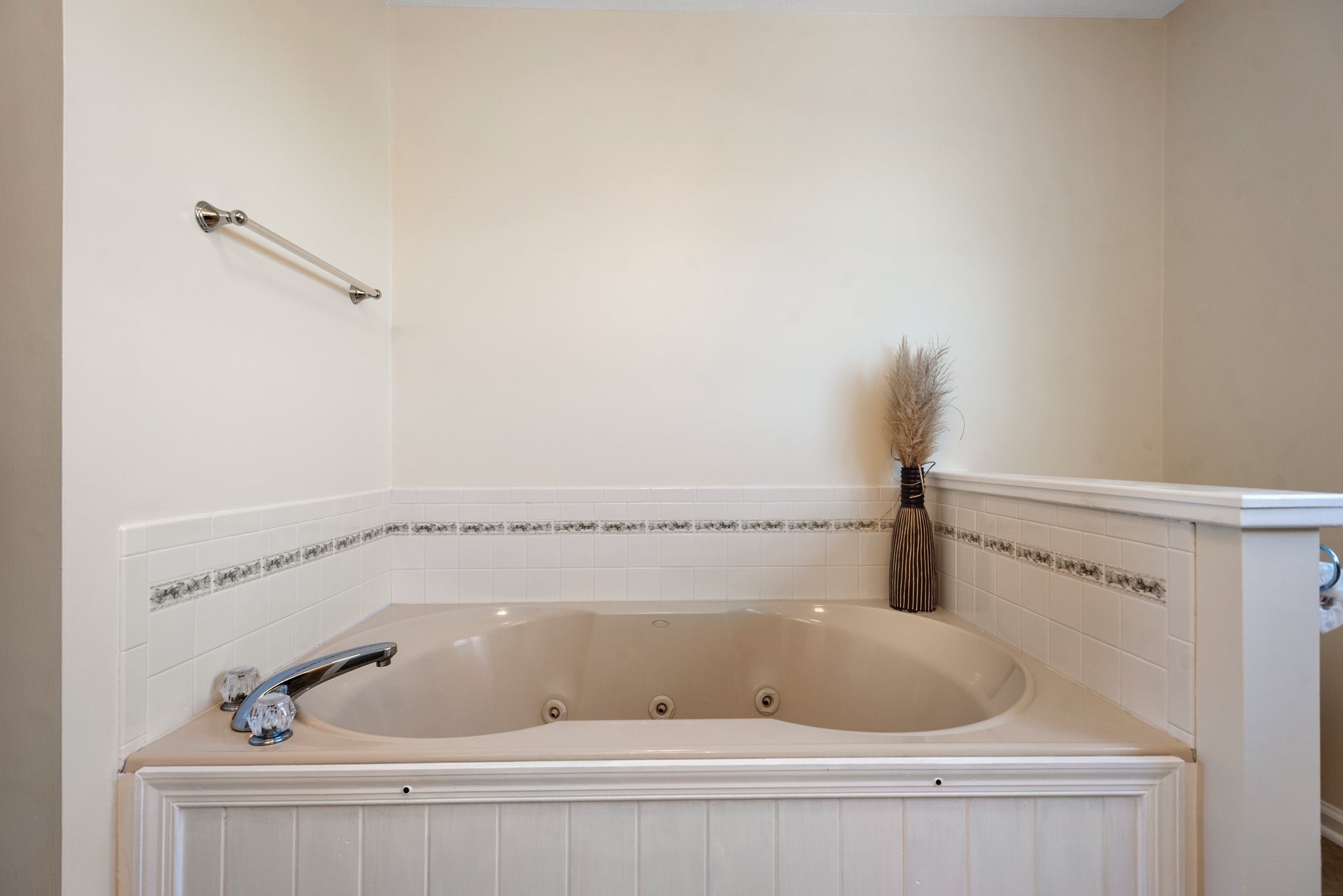OSE04: Carolina Moon | Top Level Bedroom 7 Private Bath