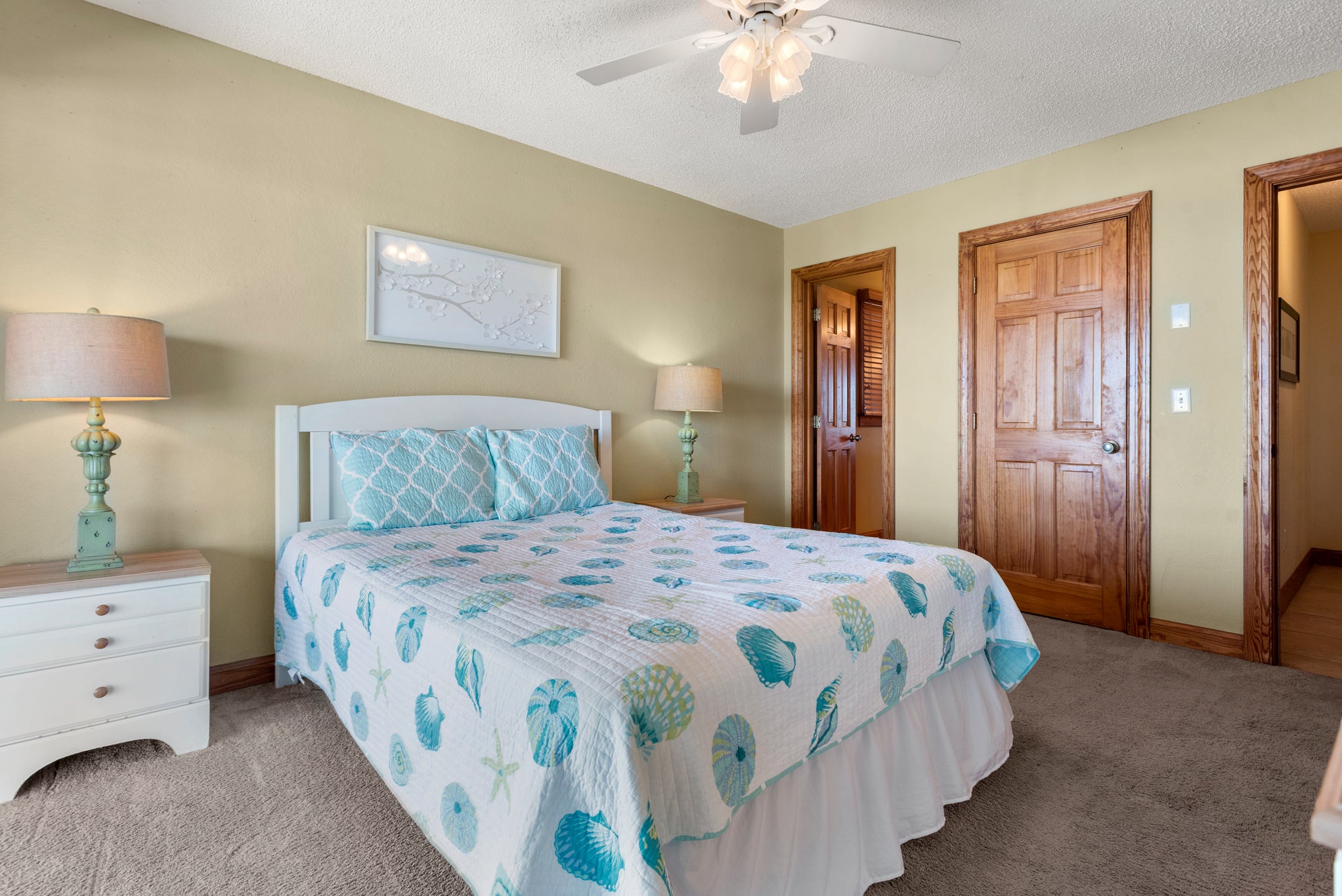 DU407: The Gathering Place | Mid Level Bedroom 5