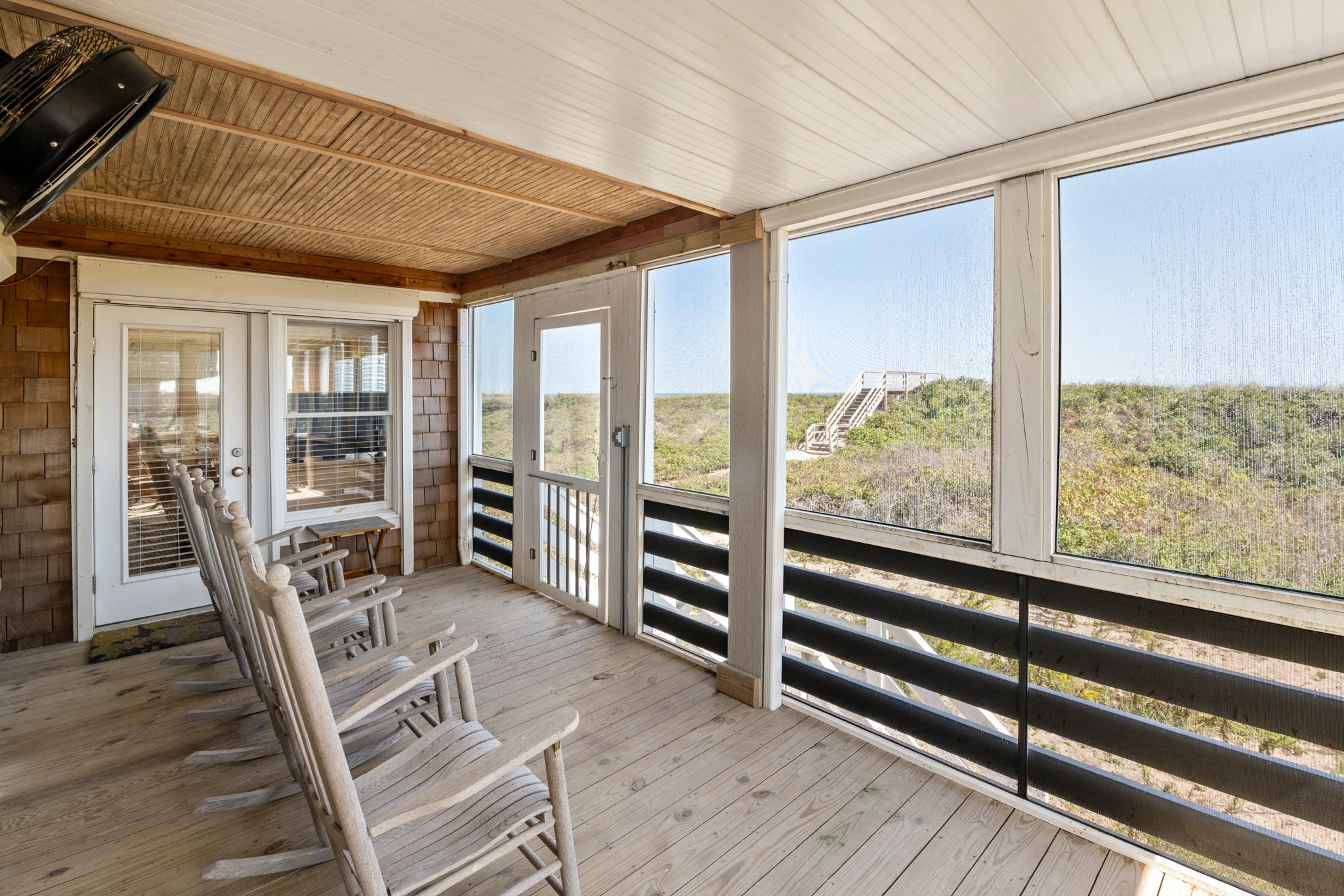 DU126: Oceanfront Oasis | Mid Level Screened Porch