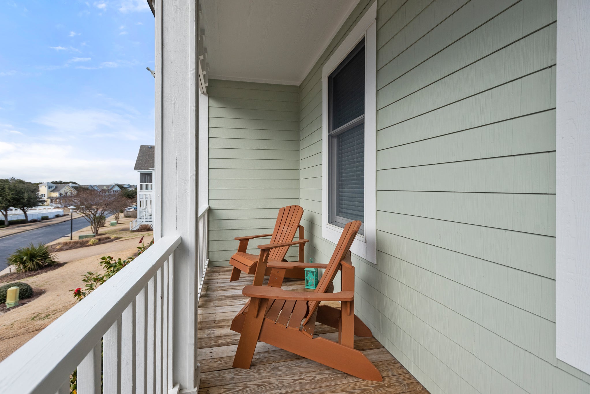HK29: Beachin' Up With The Jones's | Bottom Level Front Porch